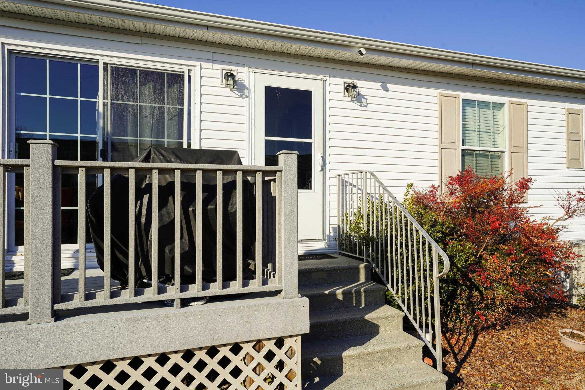 2645 Rebecca Ln photo 4