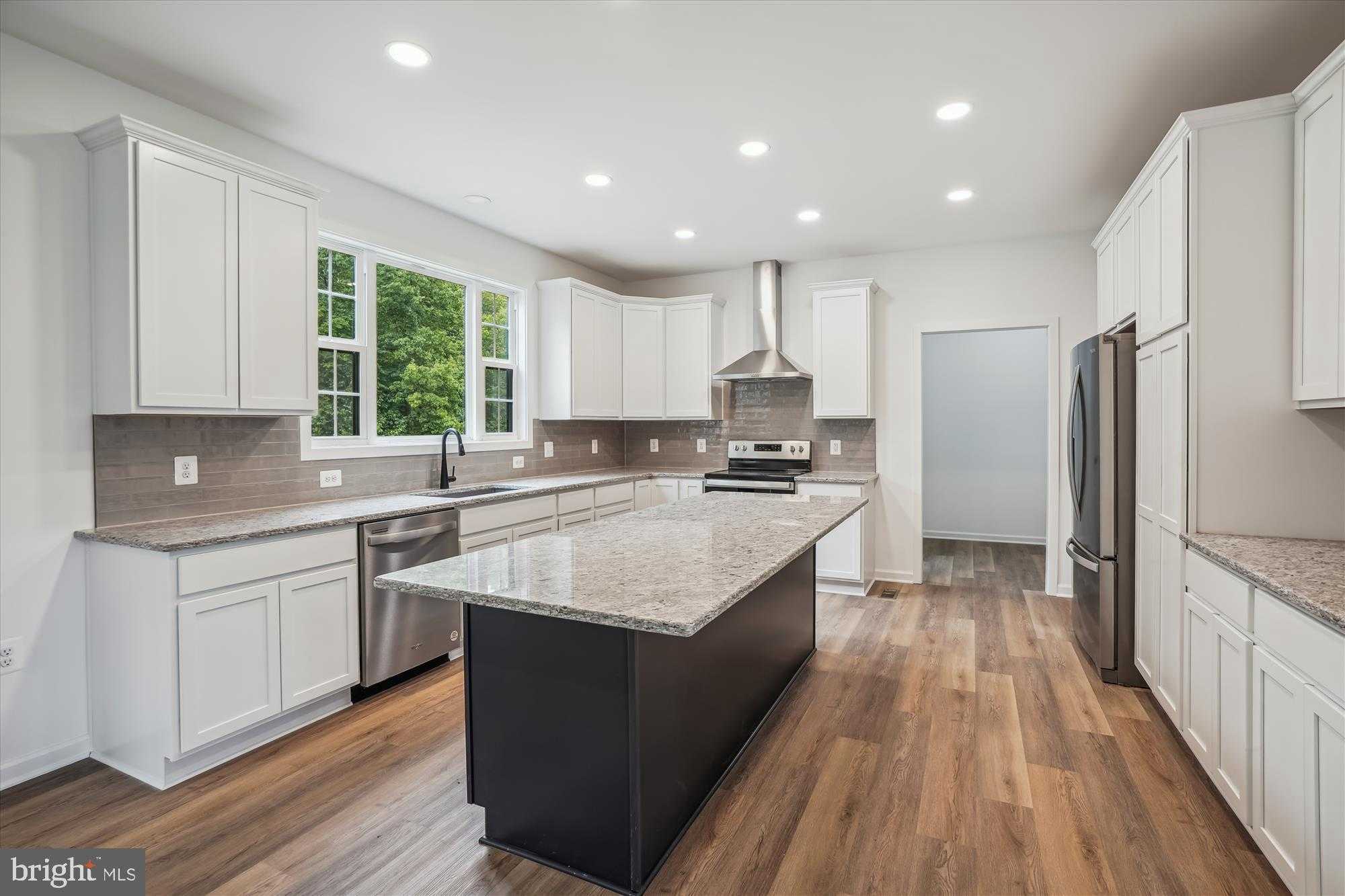 7245 Blackwell Rd photo 9