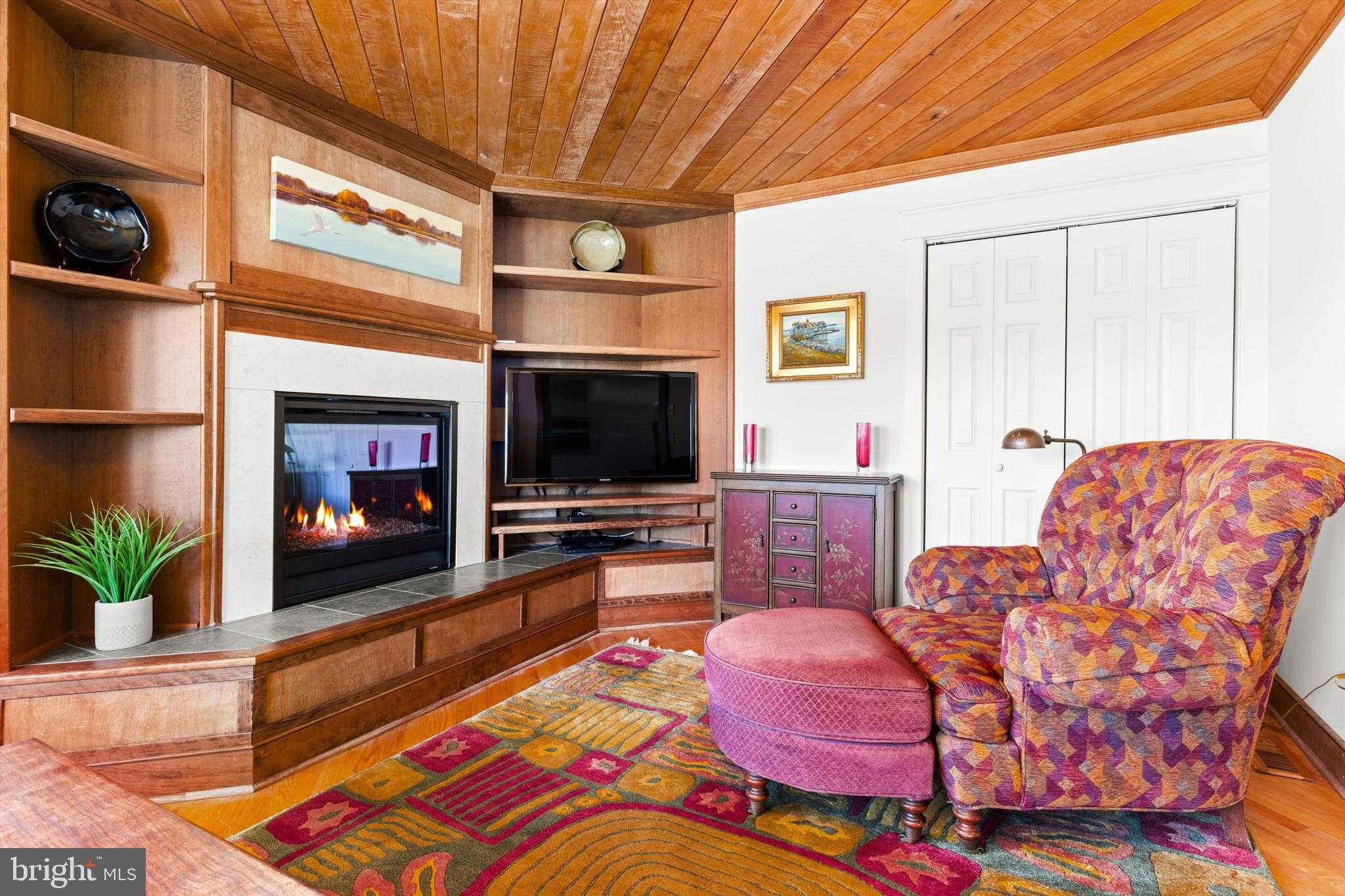 5711 Waterside Dr photo 37