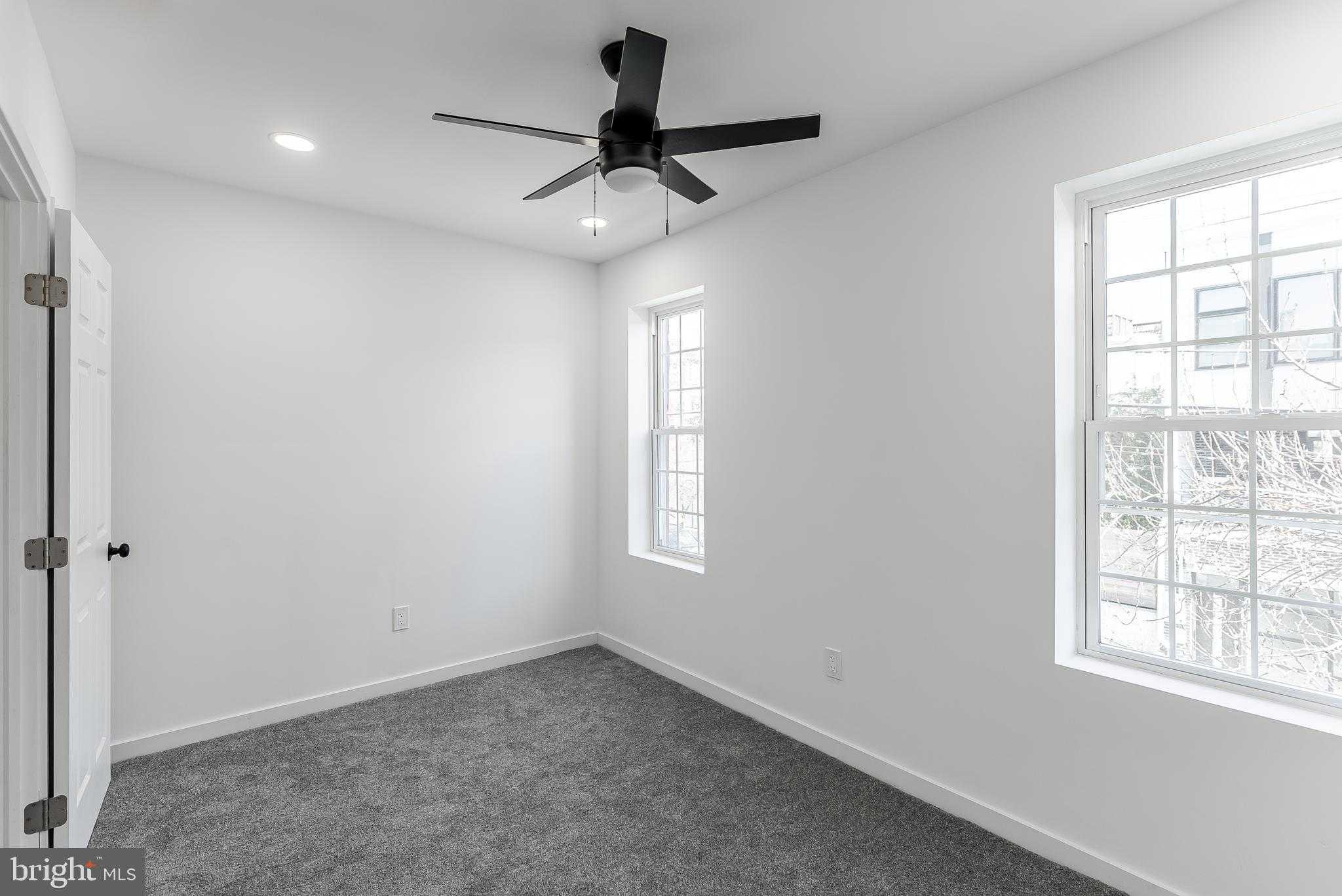 912 N 30th St photo 12