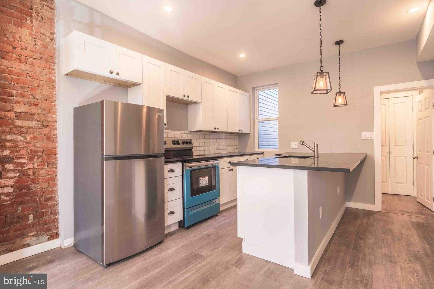 2527 N Front St photo 12