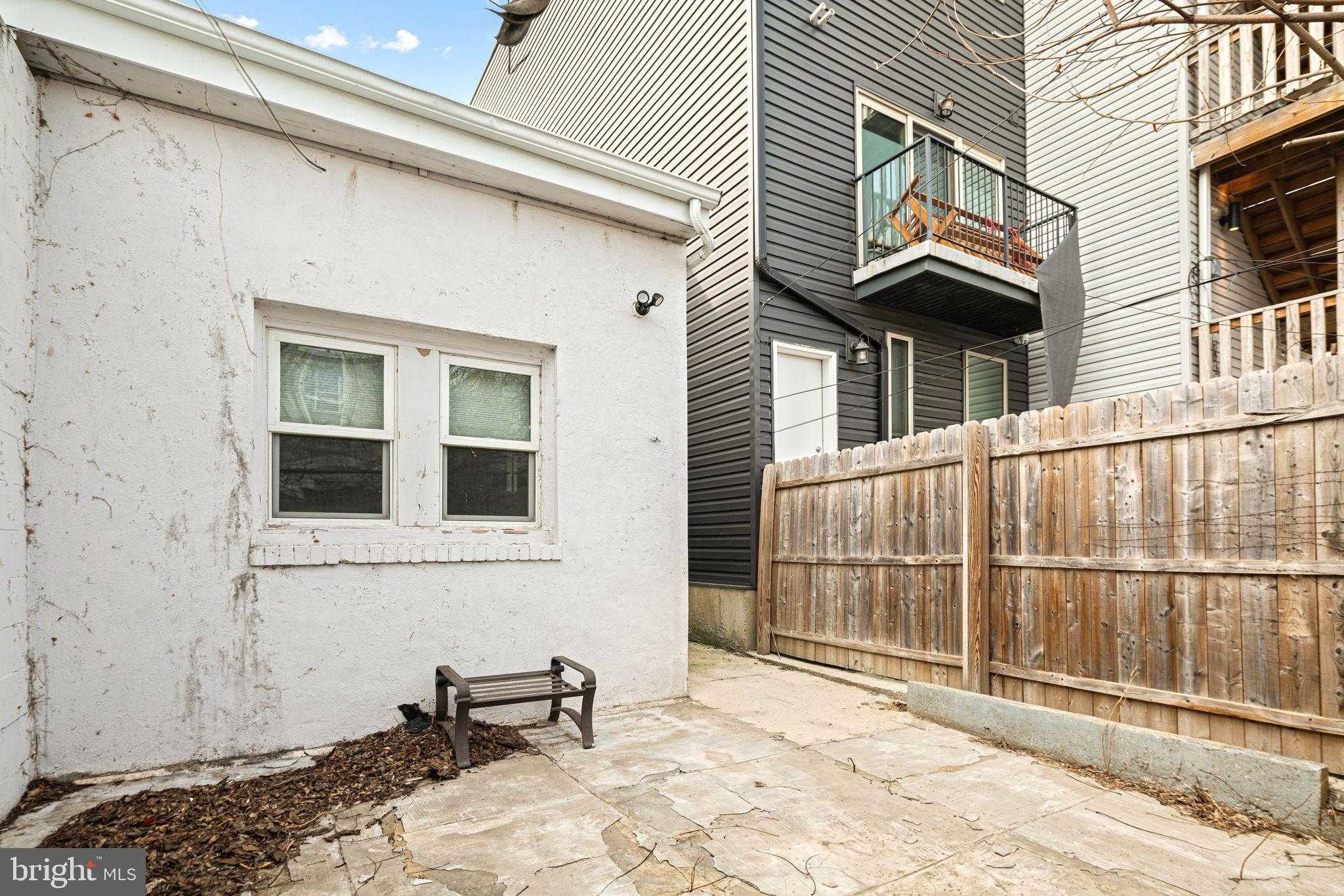 2527 N Front St photo 23