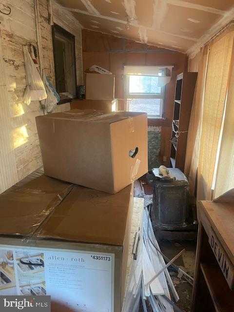 314 East St photo 12