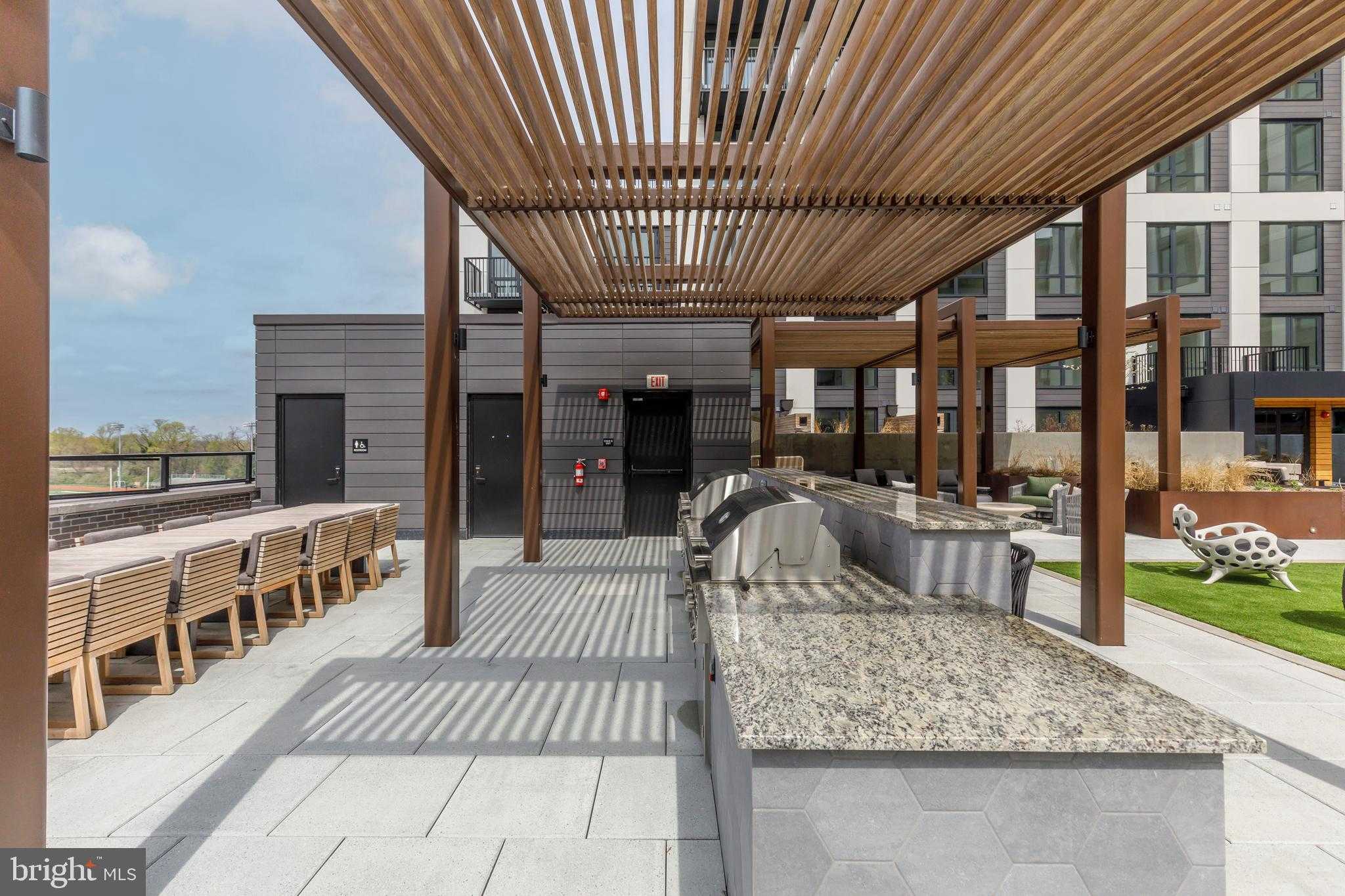 255 W Falls Station Blvd # 206 photo 37