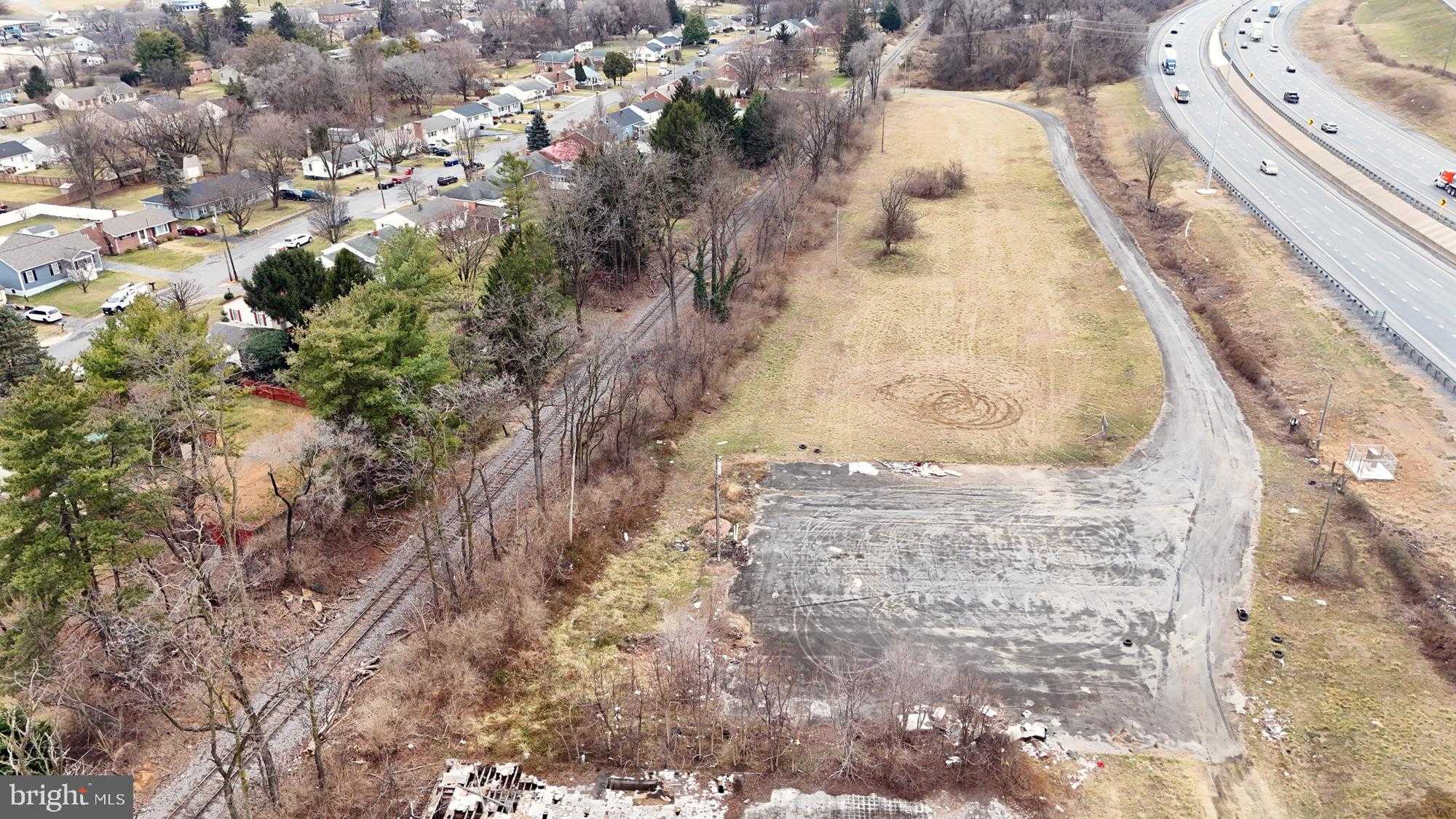 229 Wheatland St photo 4