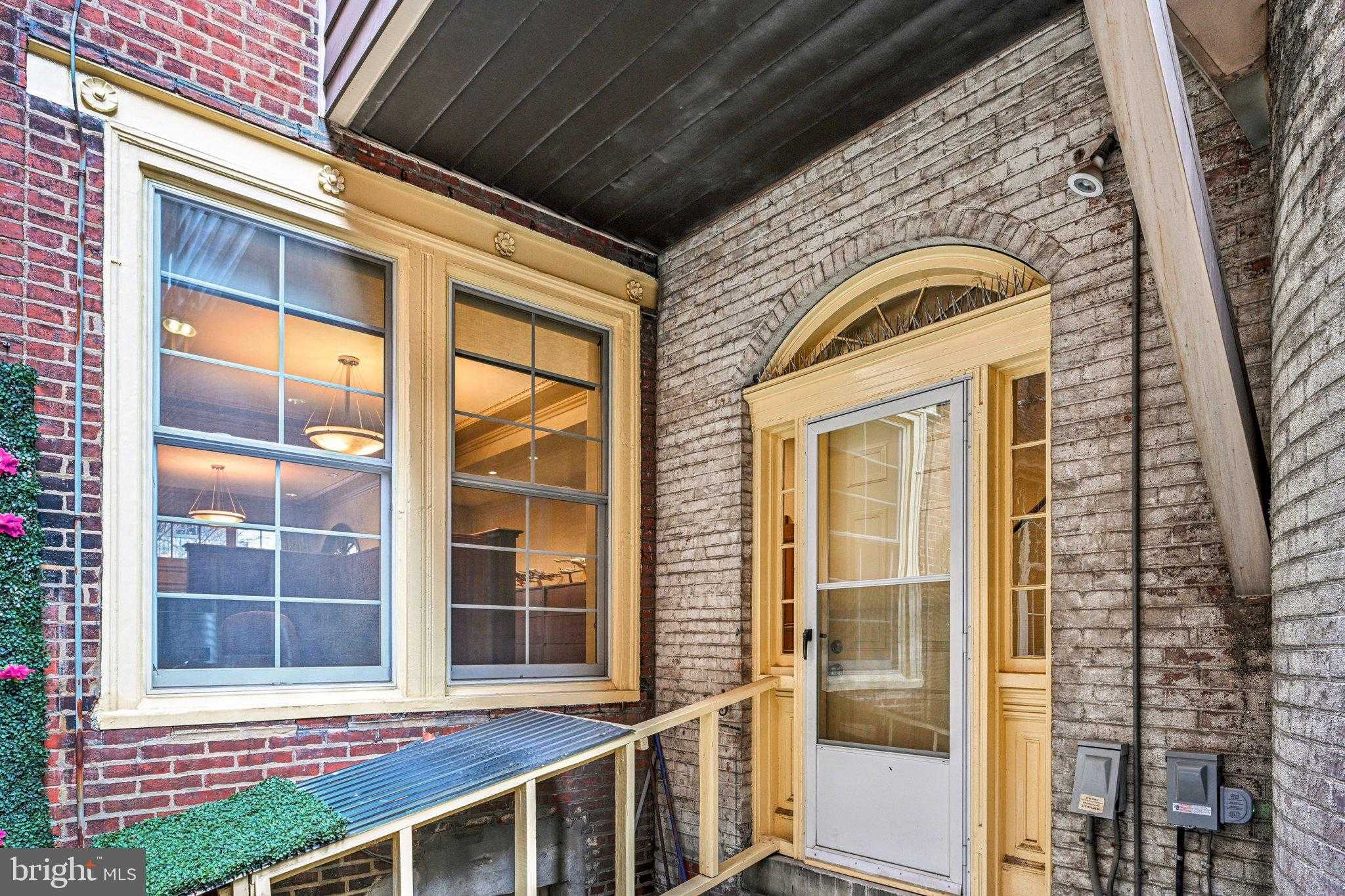 1710 Locust St # 12 photo 29