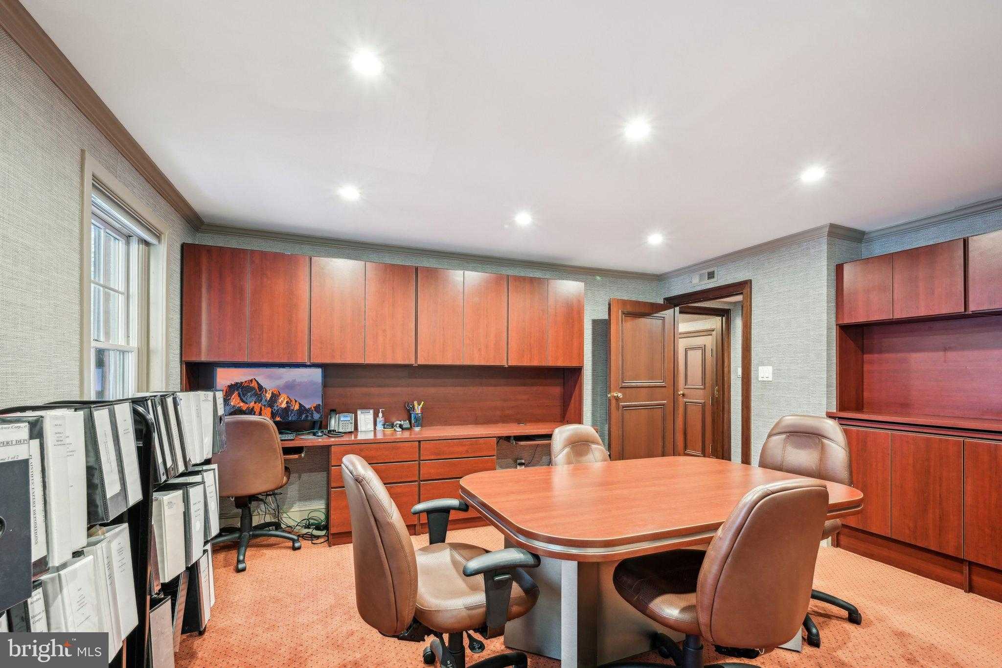 1710 Locust St # 12 photo 58