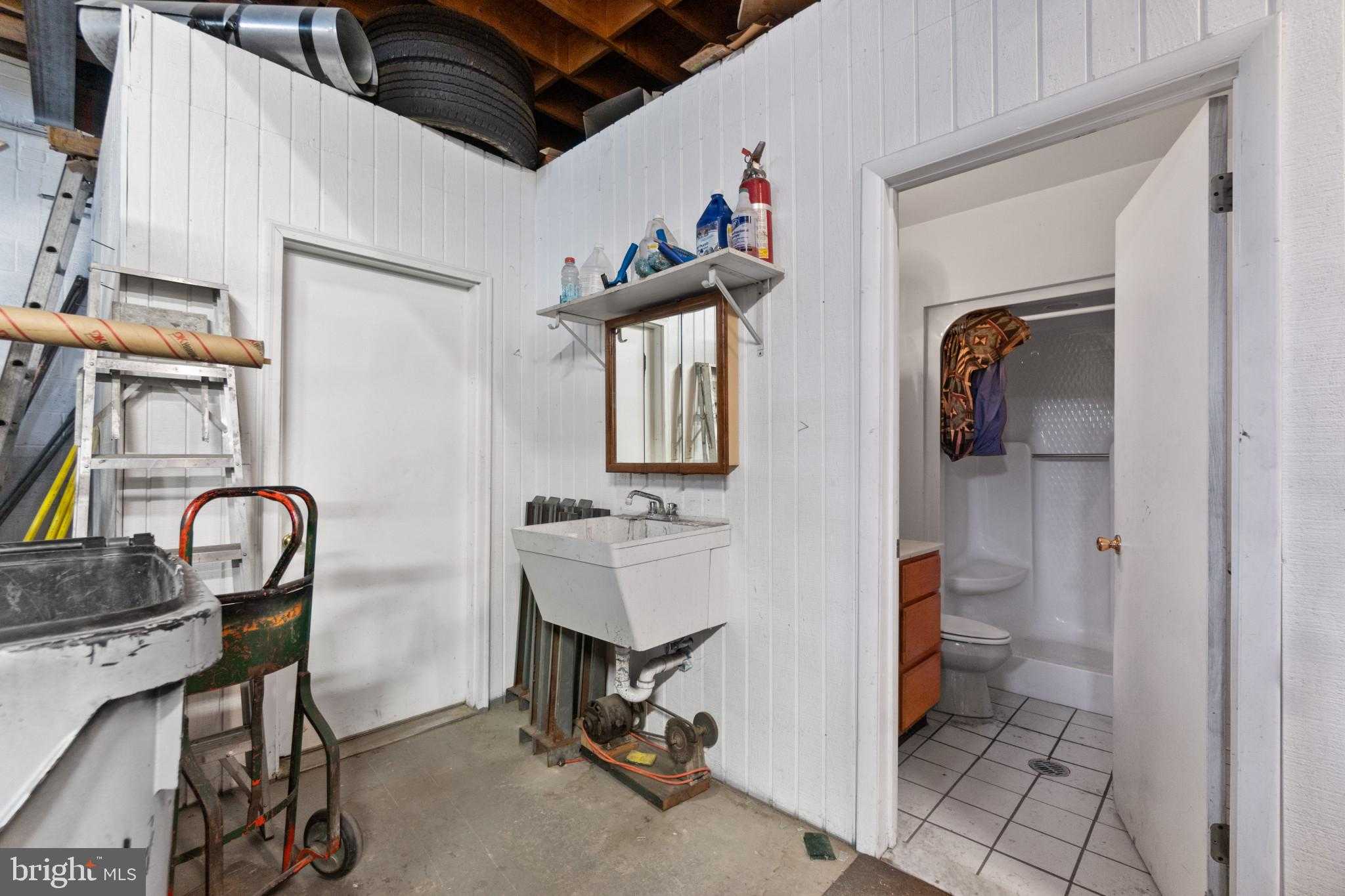 101 N Clinton St photo 14