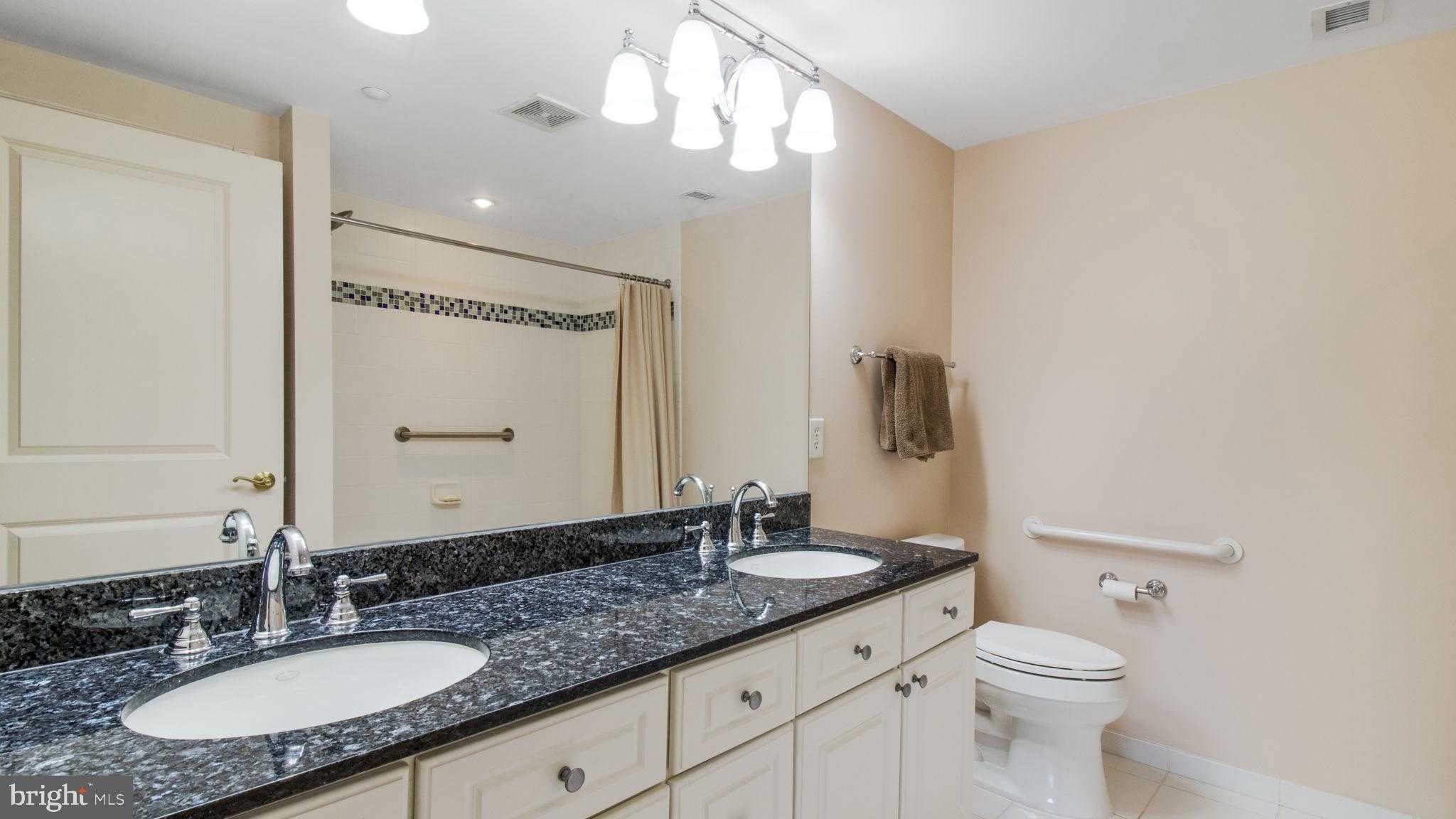 5 Park Pl Unit 527 photo 28