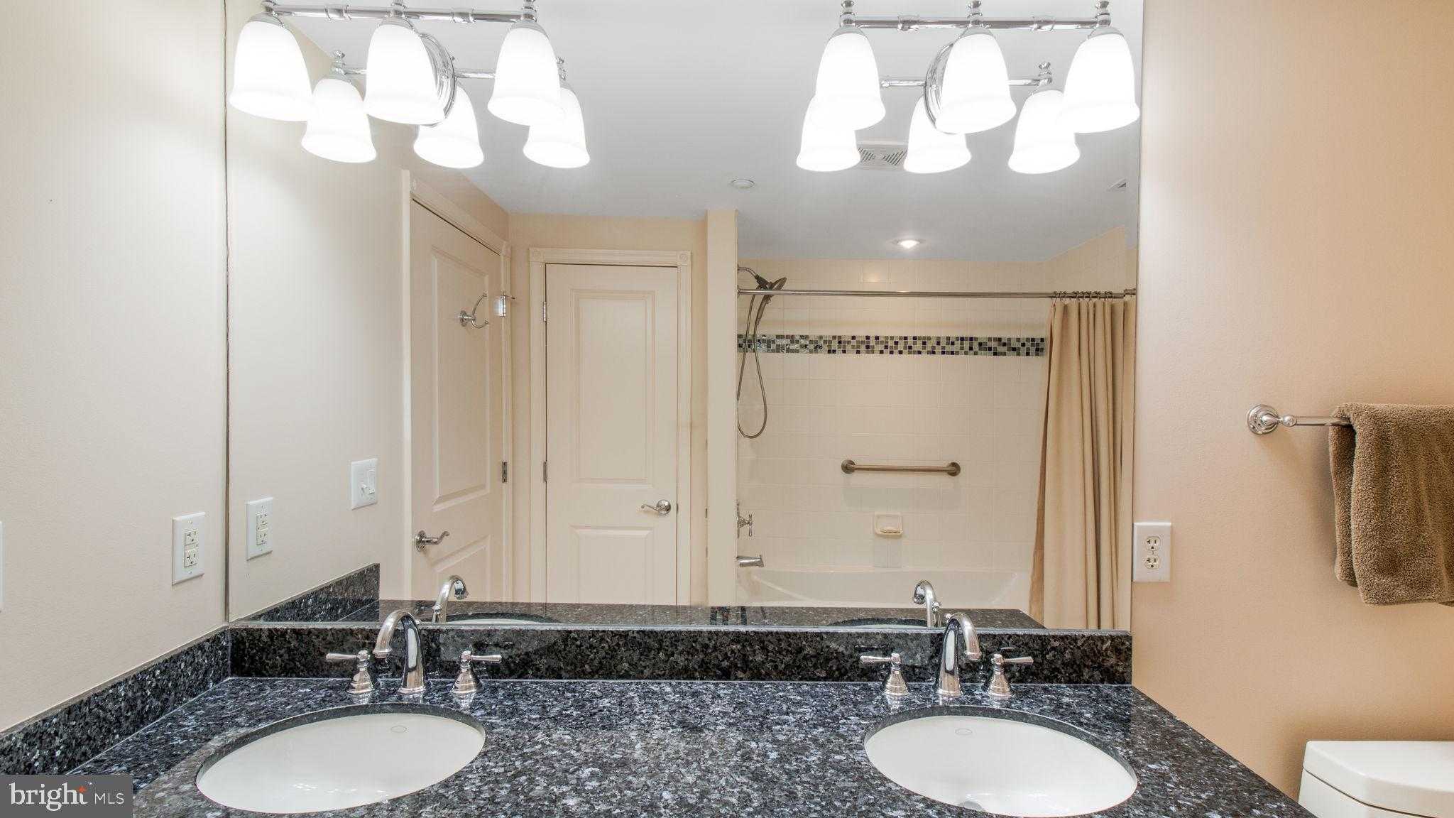 5 Park Pl Unit 527 photo 33