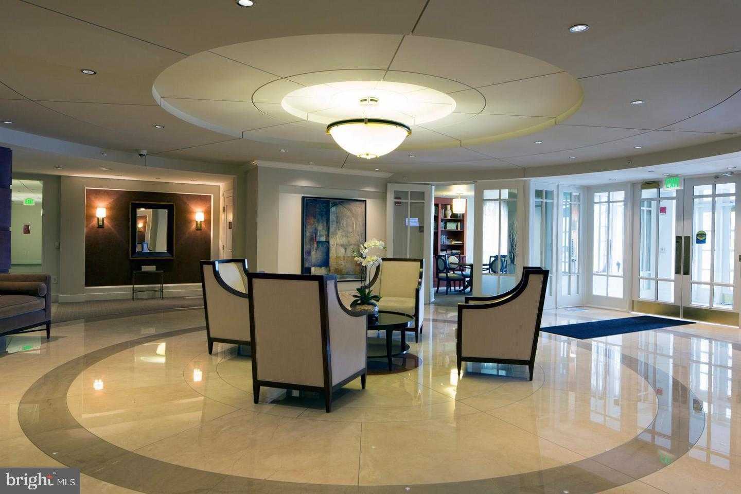 5 Park Pl Unit 527 photo 5