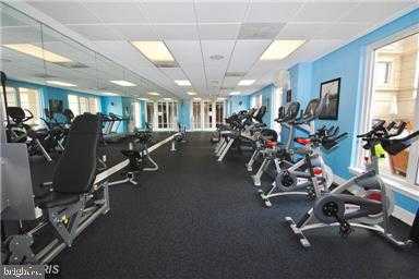 5 Park Pl Unit 527 photo 6