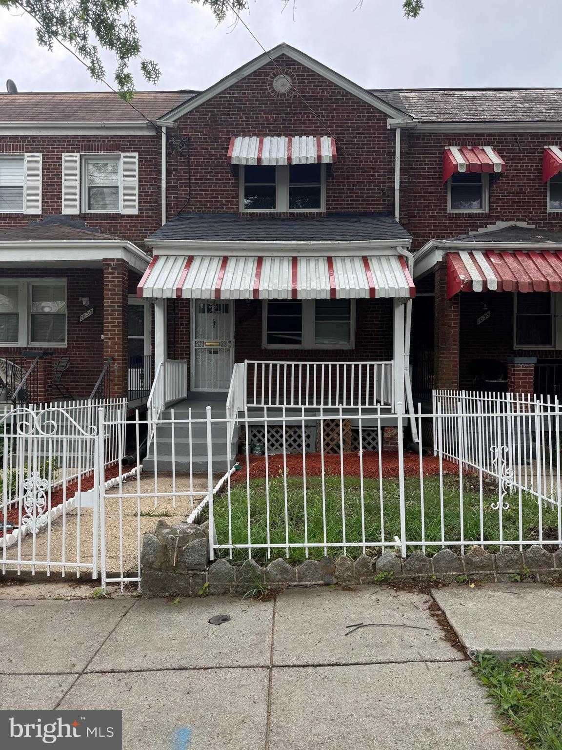 1636 Fort Davis Pl SE