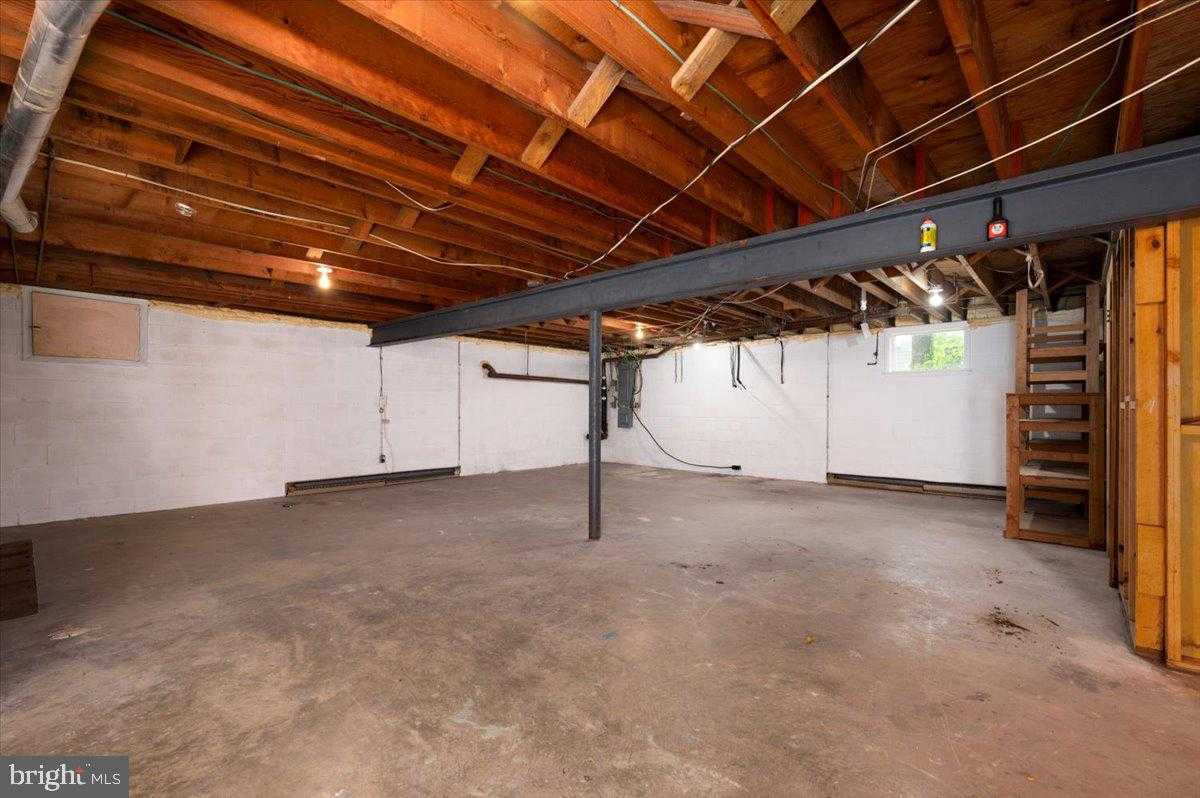 703 Glendon Ave photo 35