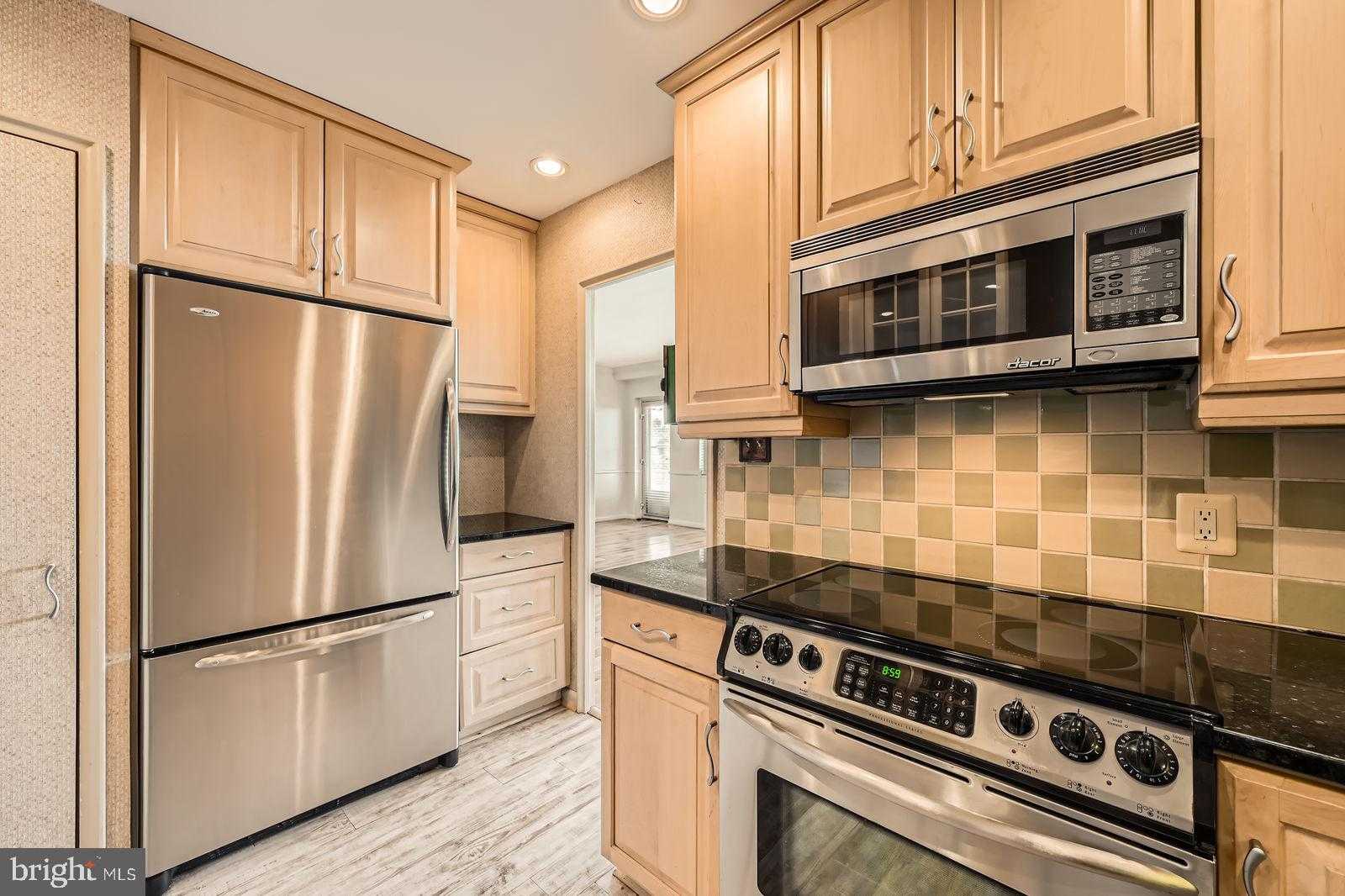 11 Slade Ave Apt 509 photo 12