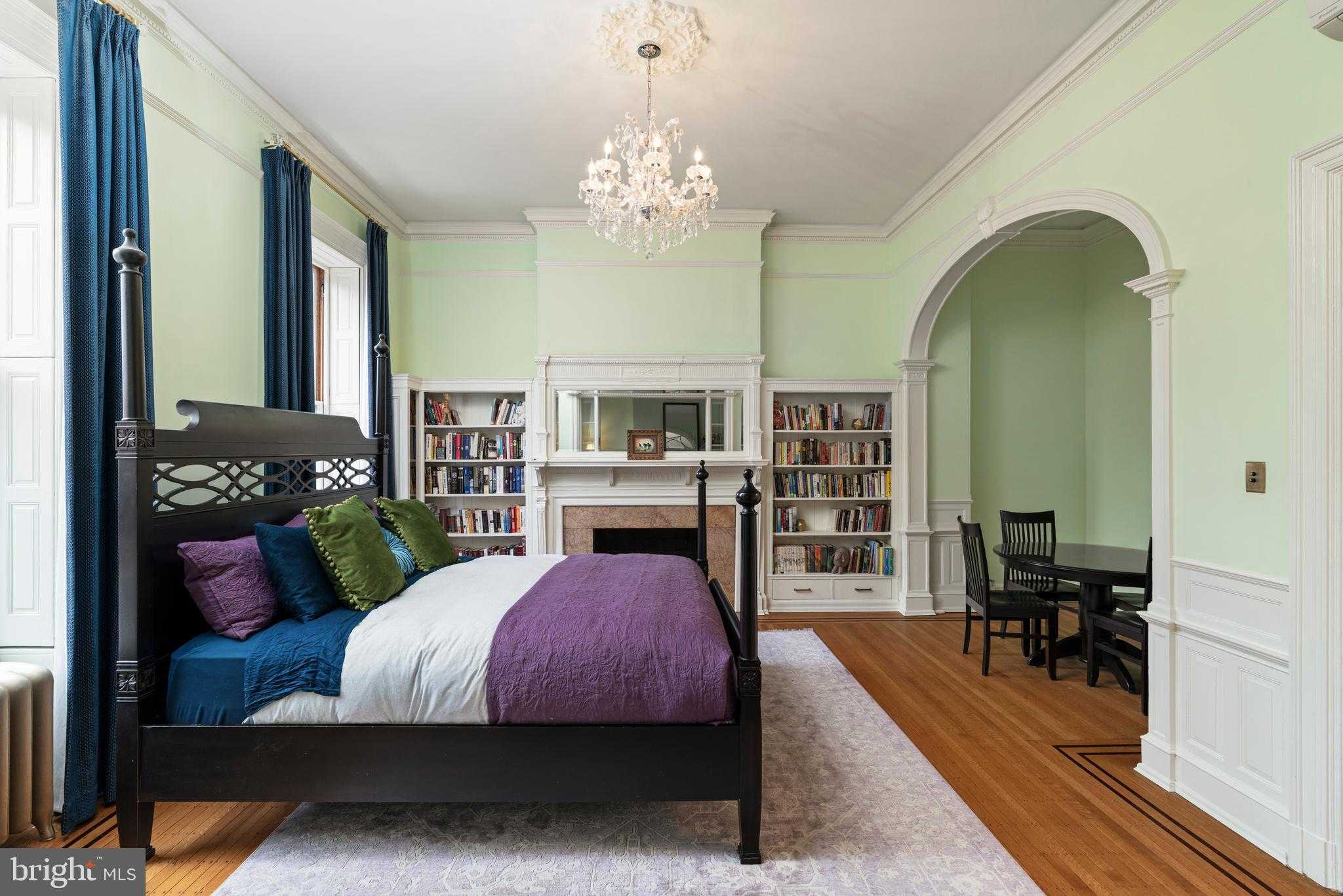 829 Park Ave photo 22