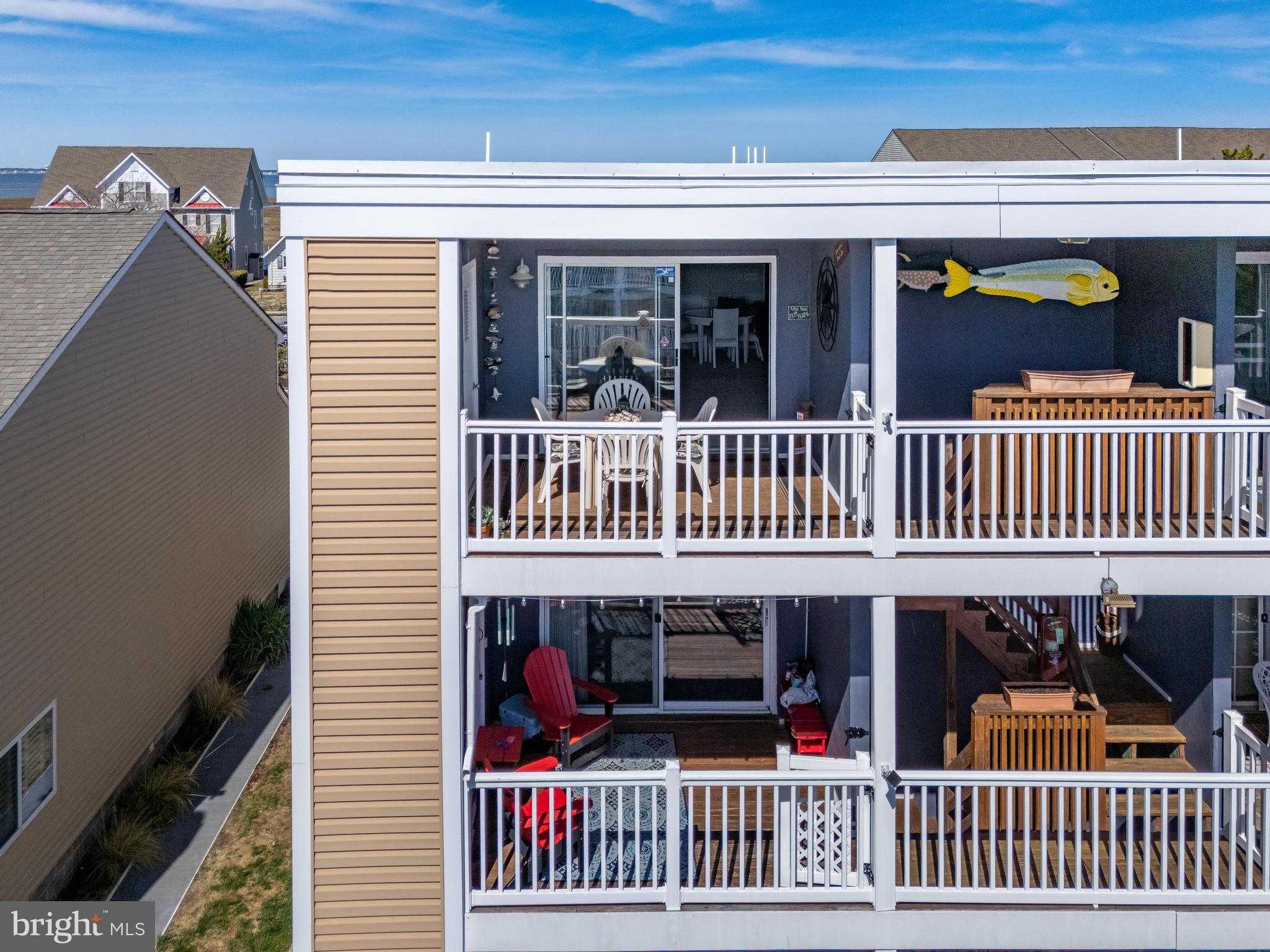 707 94th St Unit 302 photo 6