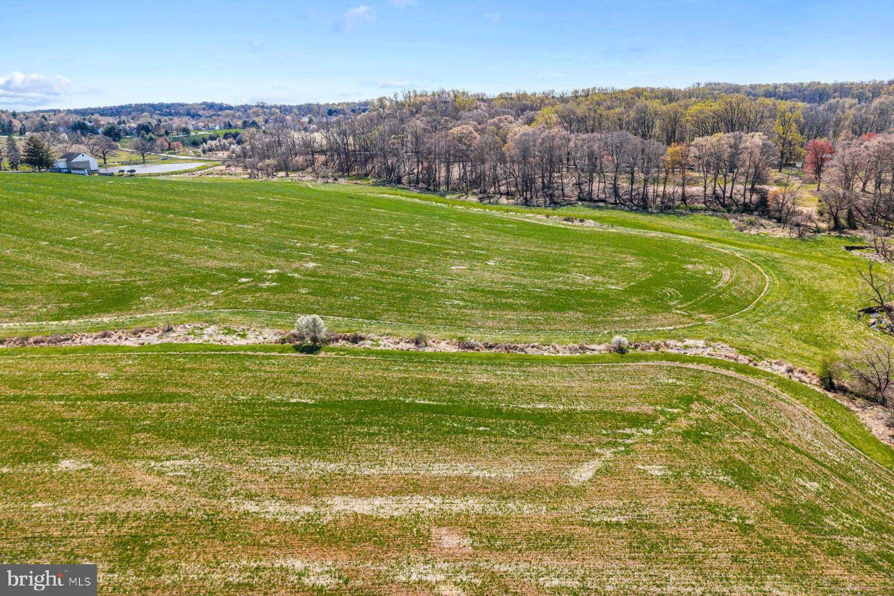 1121 S New St photo 2