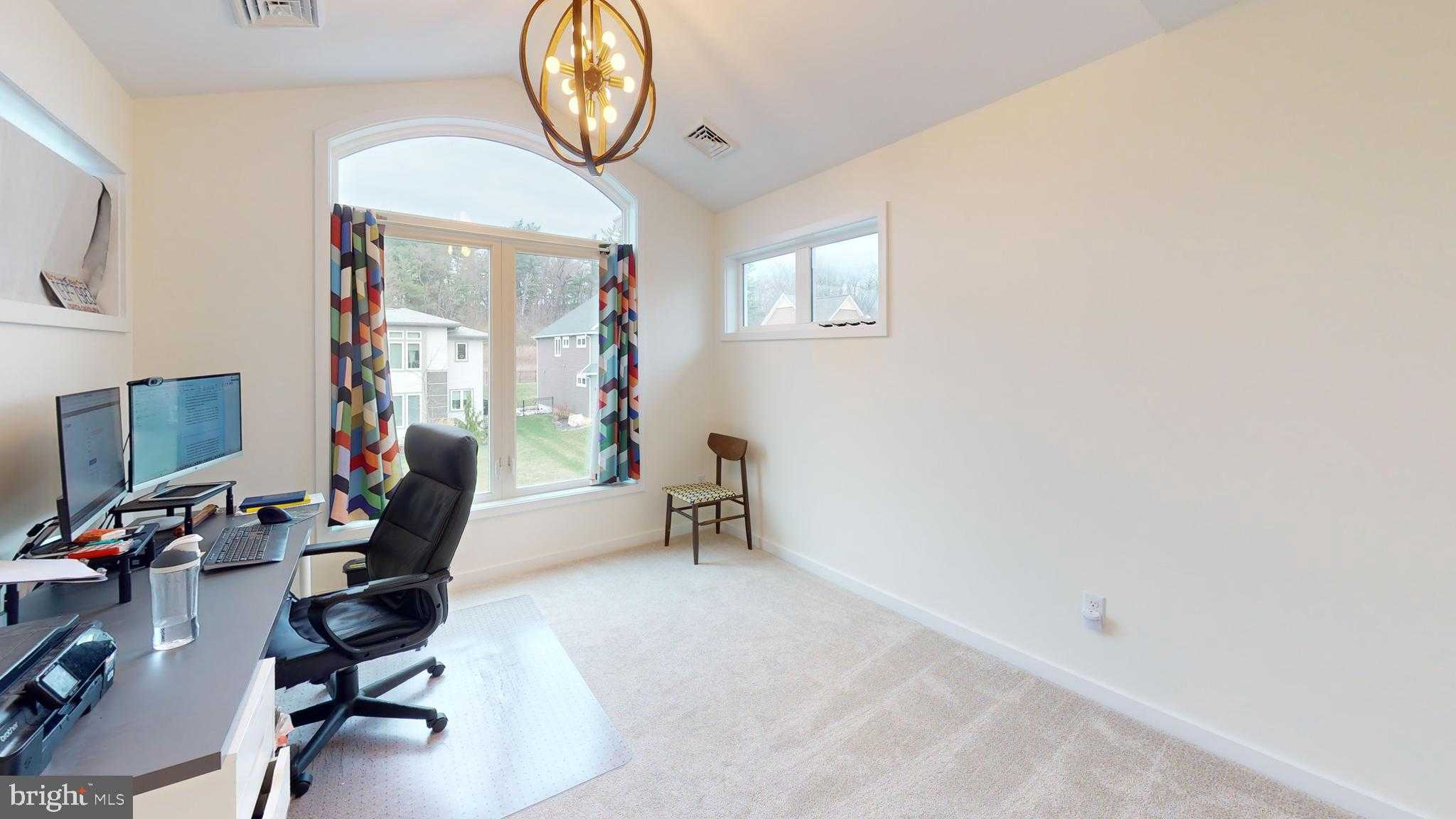 194 Derek Dr photo 29