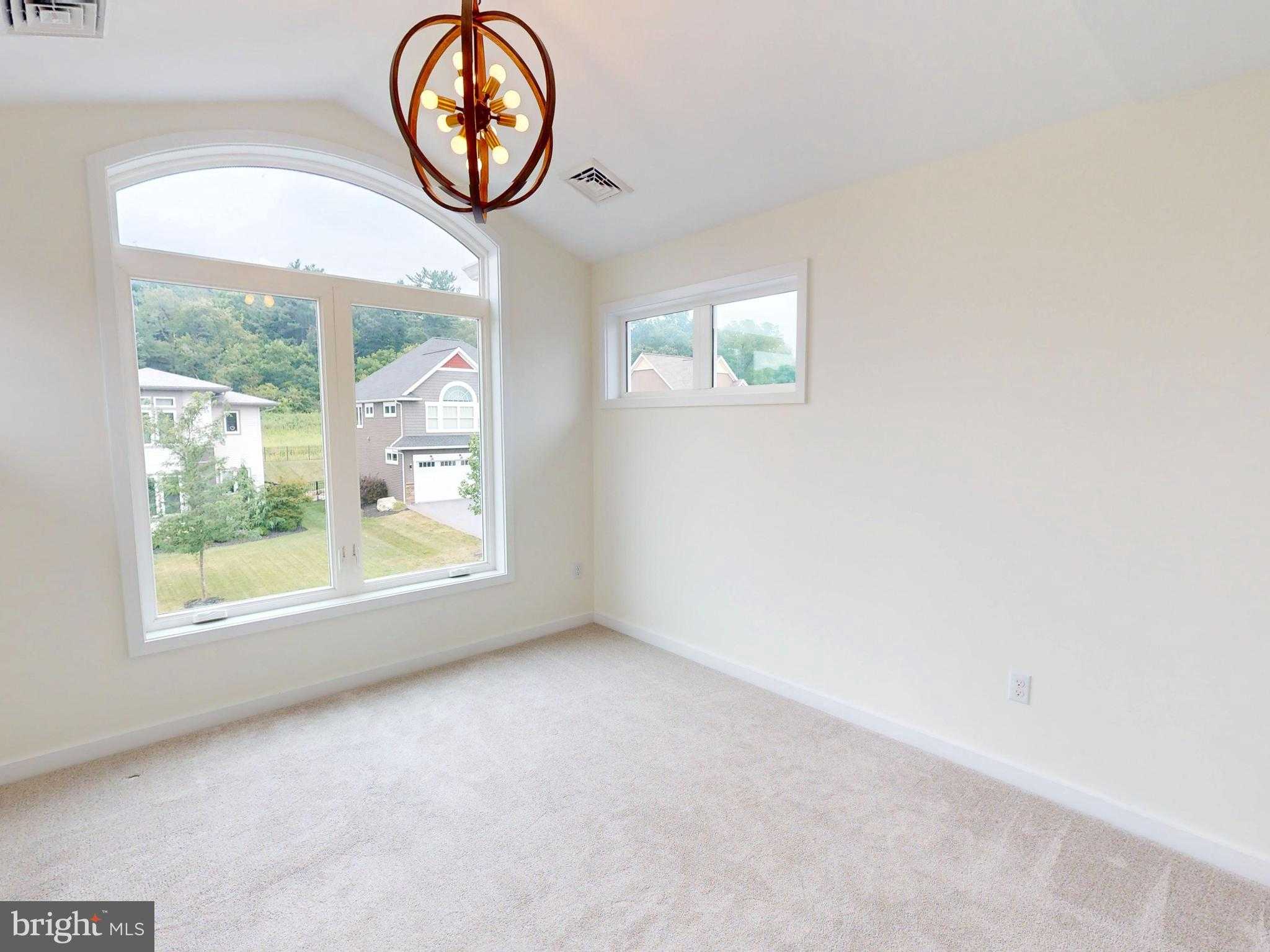 194 Derek Dr photo 30