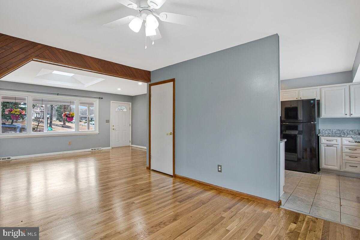 1575 Alcova Dr photo 7