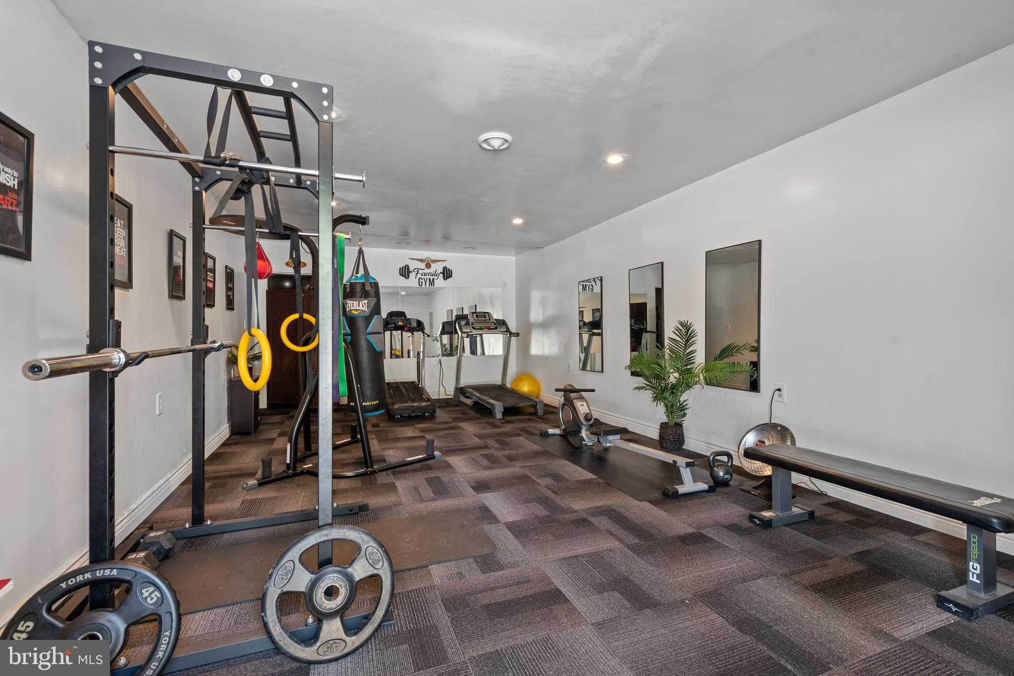 301 Sturtons Ln photo 24