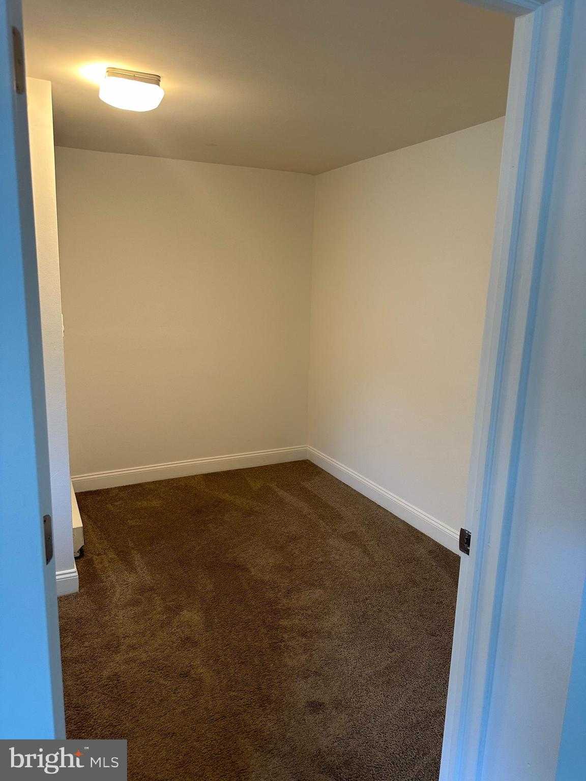 211 N Furnace St photo 7