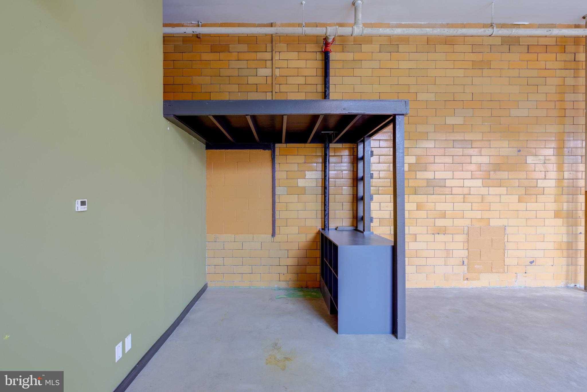 111 W Norris St photo 61