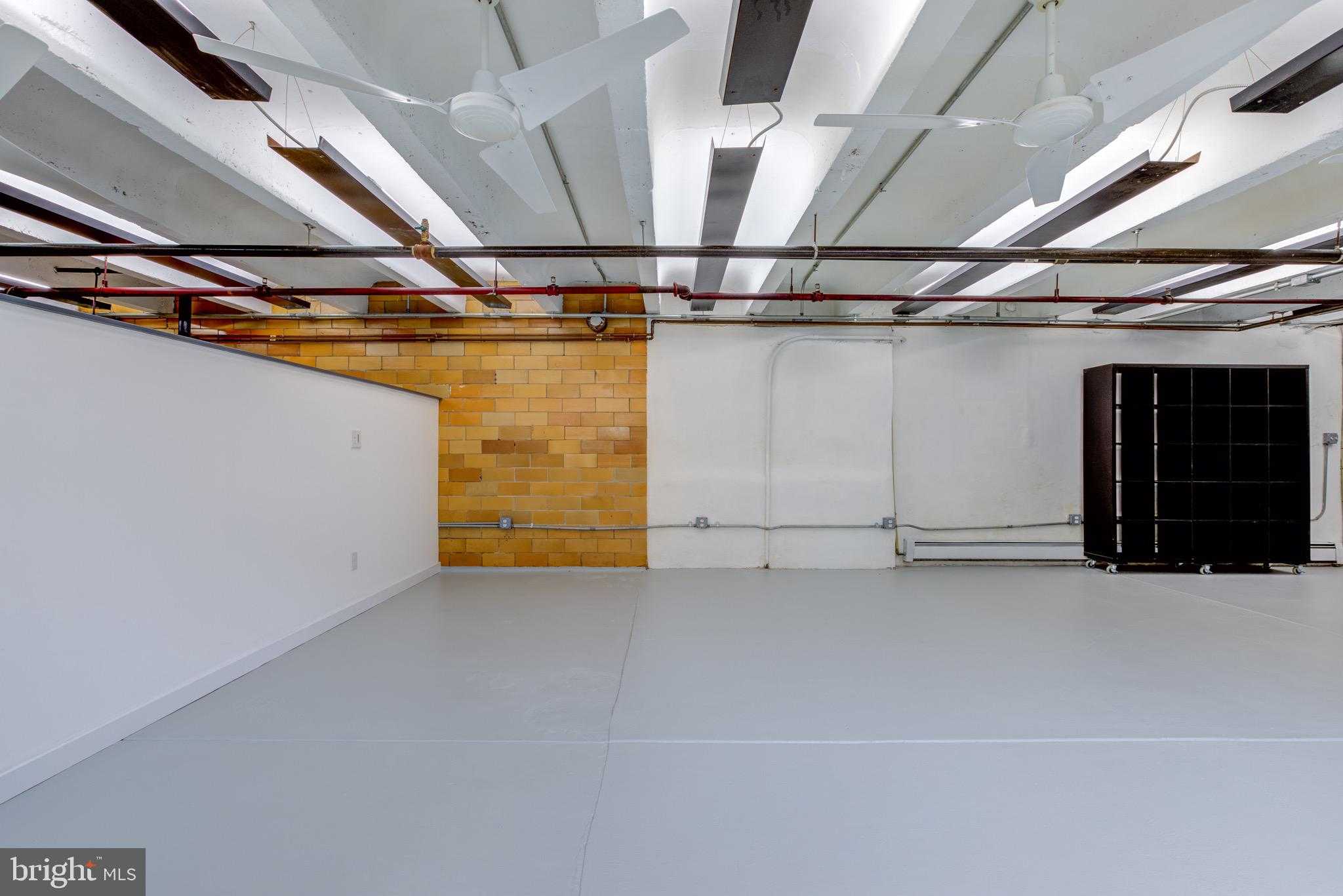 111 W Norris St photo 87