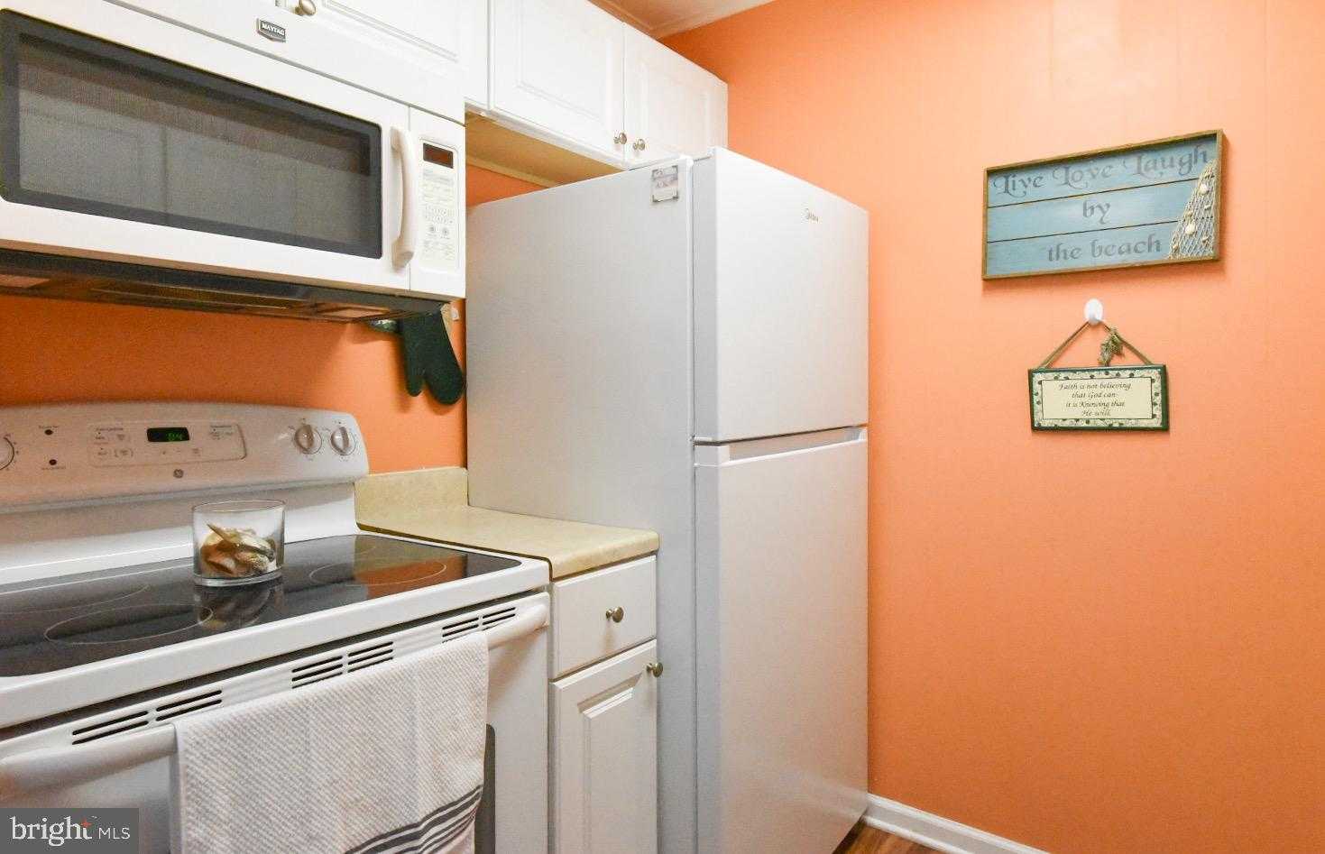 417 Robin Dr # B203 photo 19