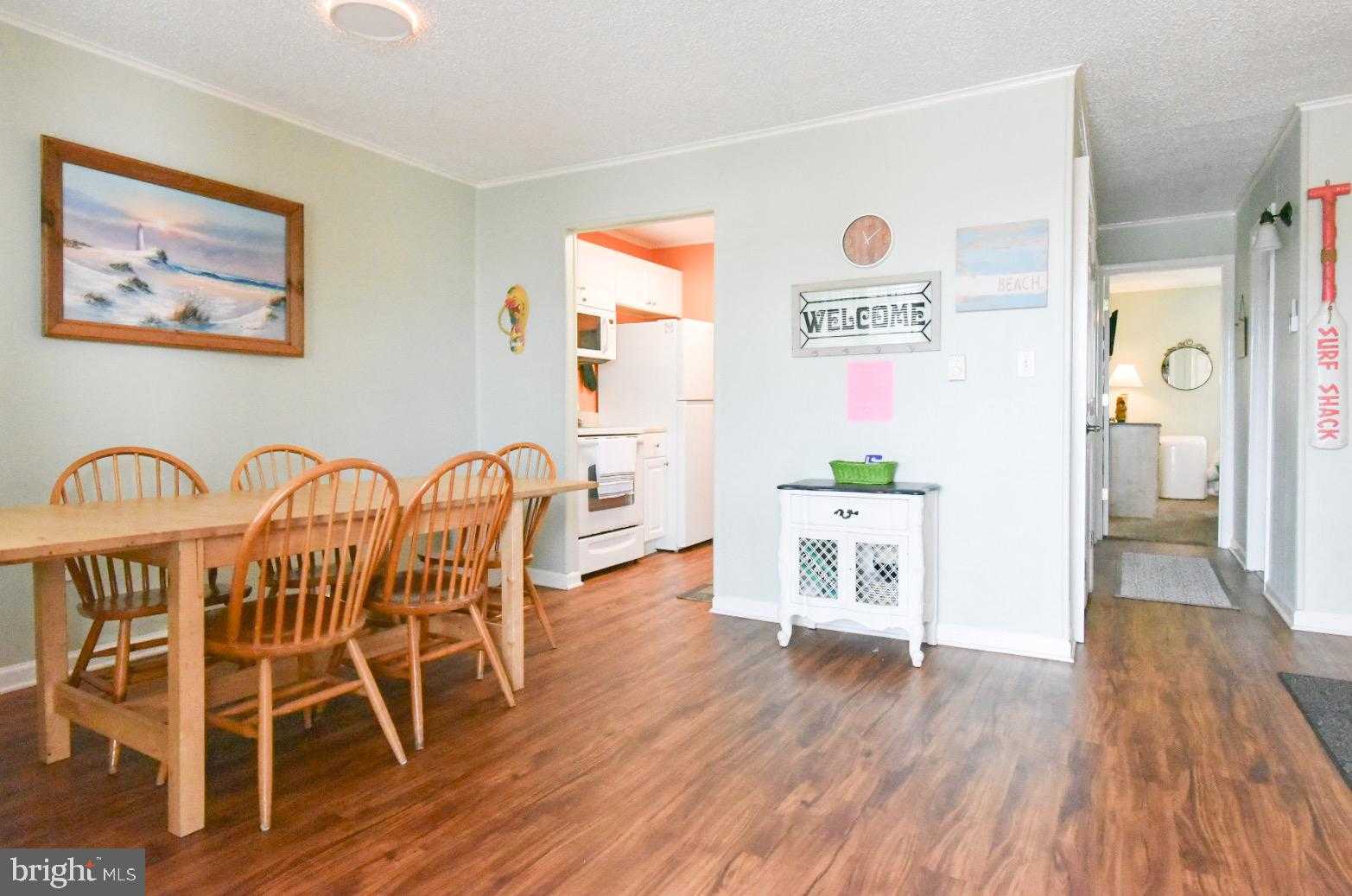 417 Robin Dr # B203 photo 3