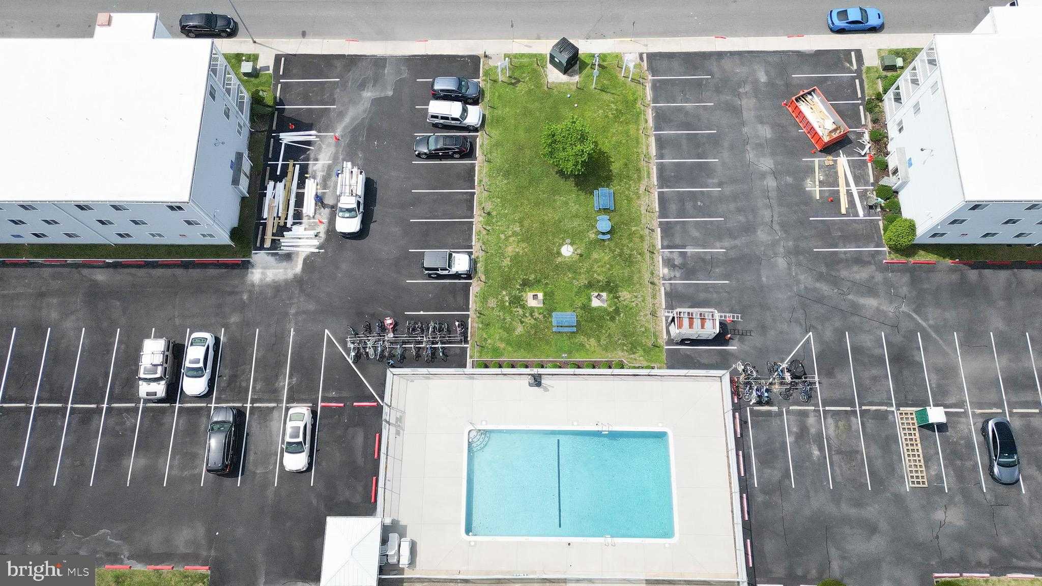 417 Robin Dr # B203 photo 6