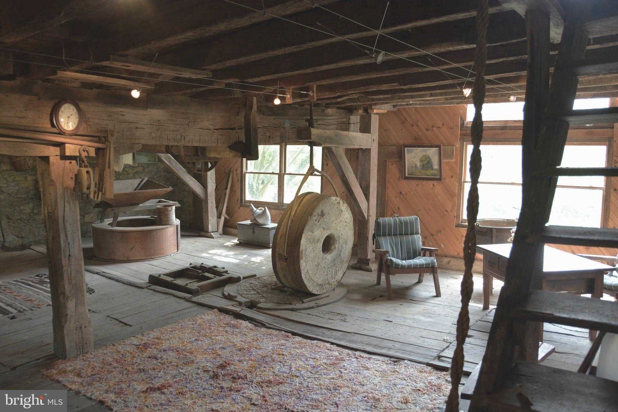 2431 Cedar Creek Grade photo 36