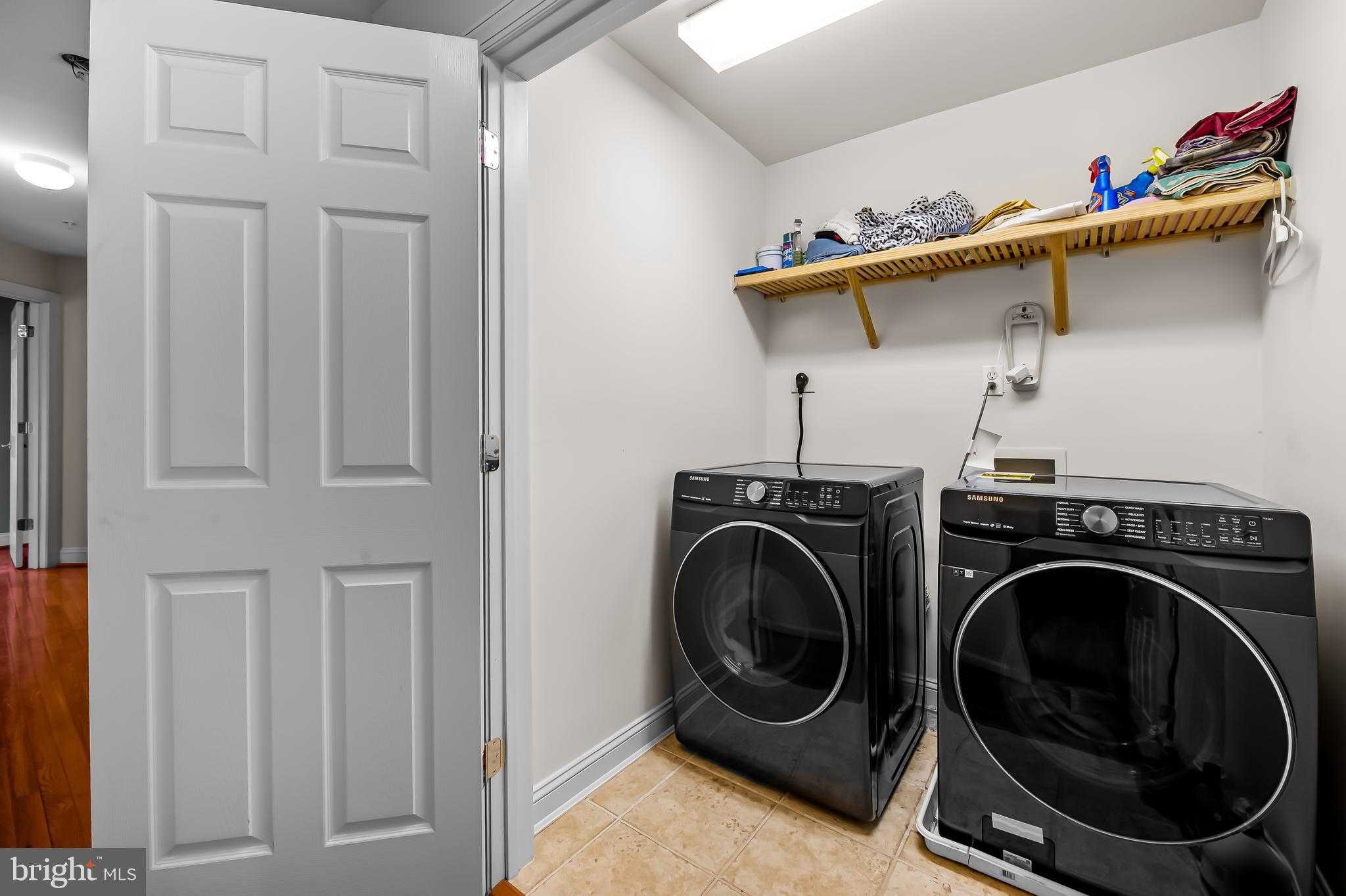 2323 Boston St Unit 6 photo 37