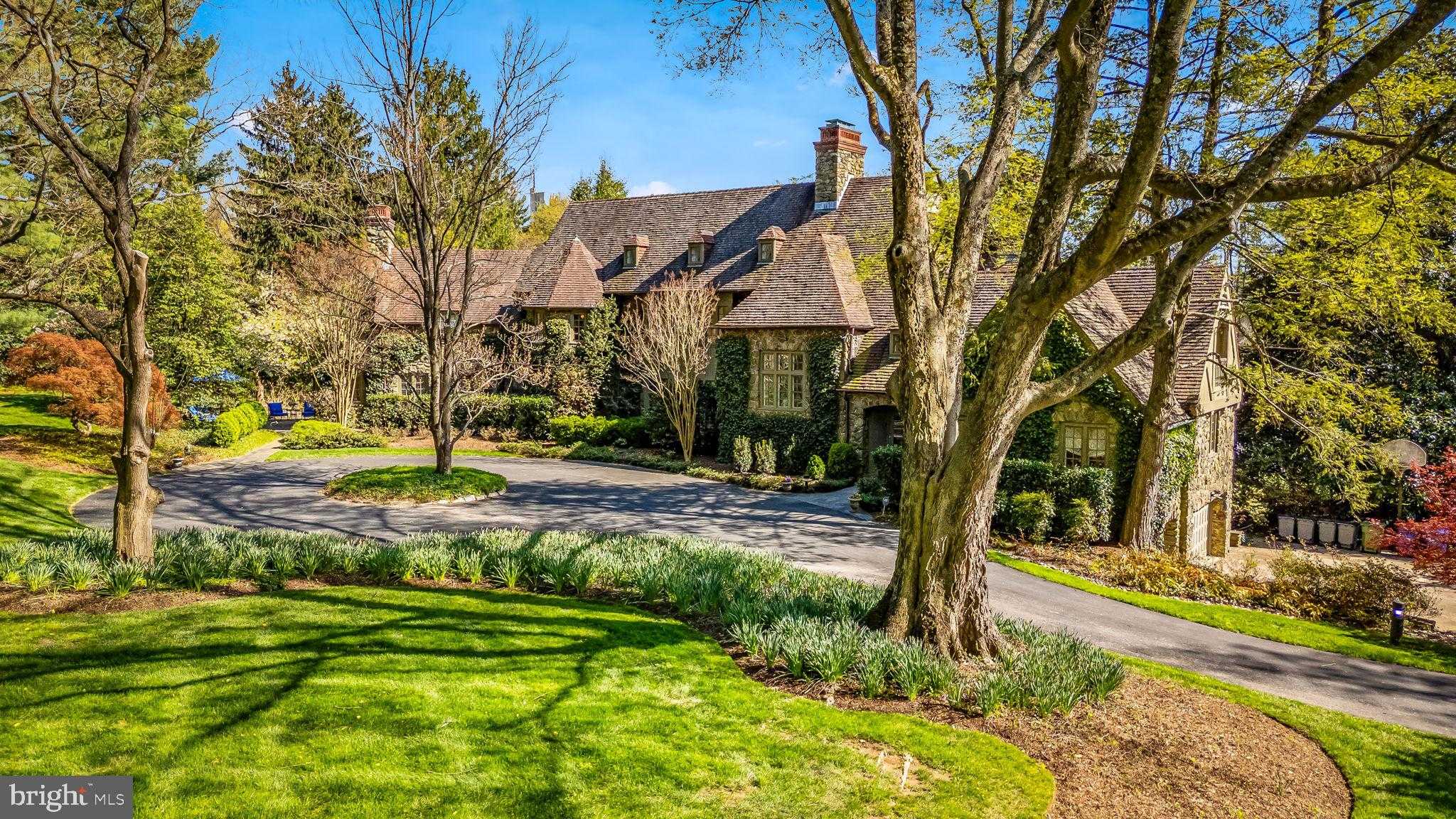 102 Cotswold Rd photo 5