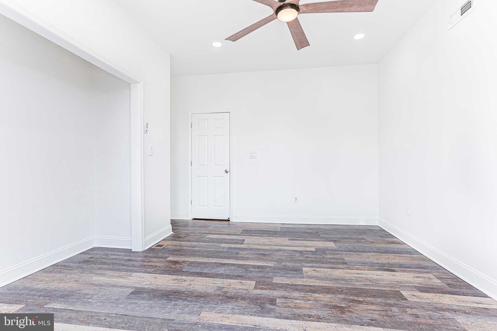 2931 W Lehigh Ave photo 29