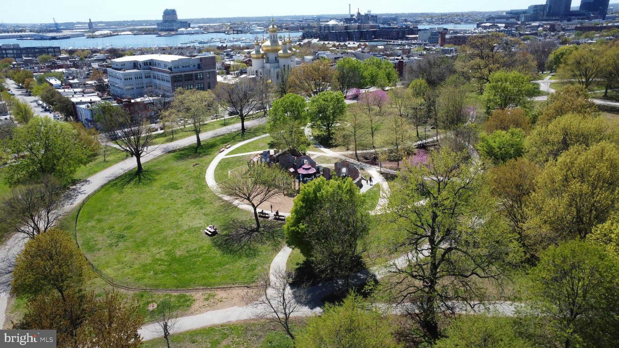 510 S Patterson Park Ave photo 30