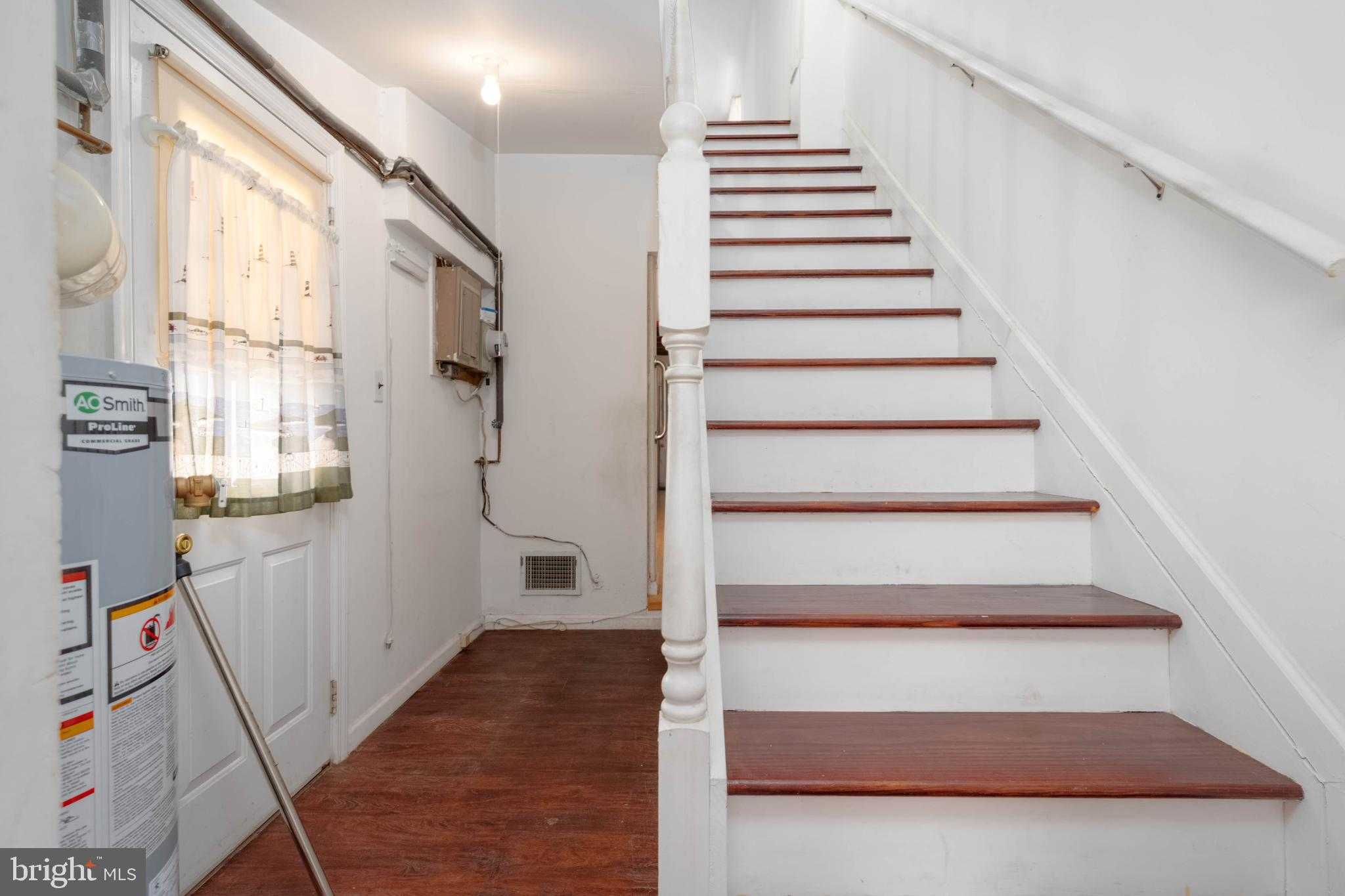 510 S Patterson Park Ave photo 9