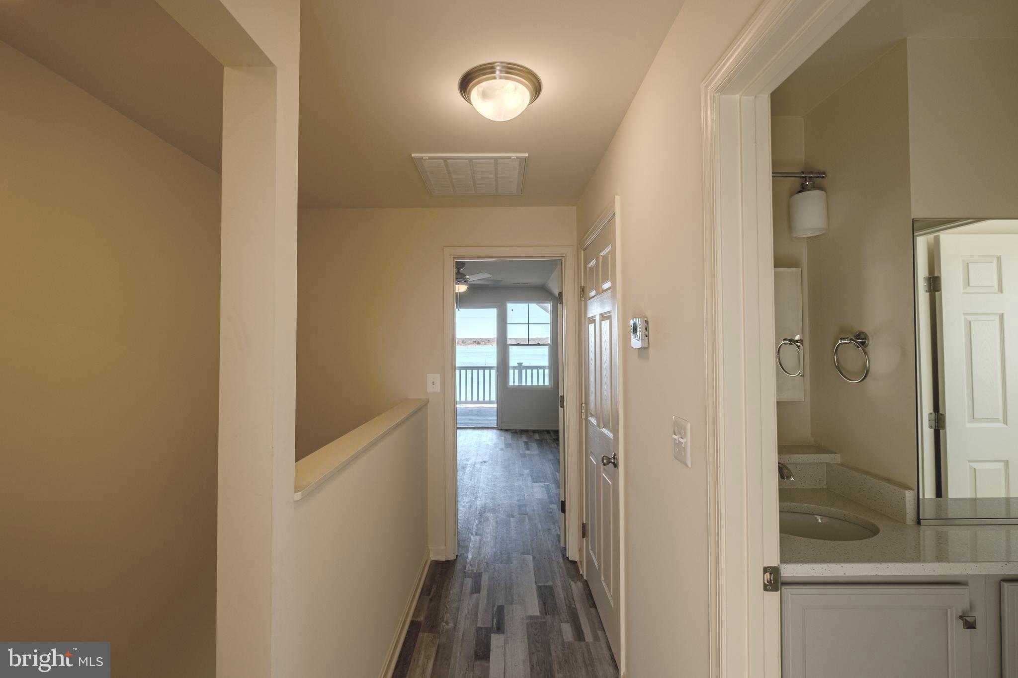 7391 Benedict Ave photo 28