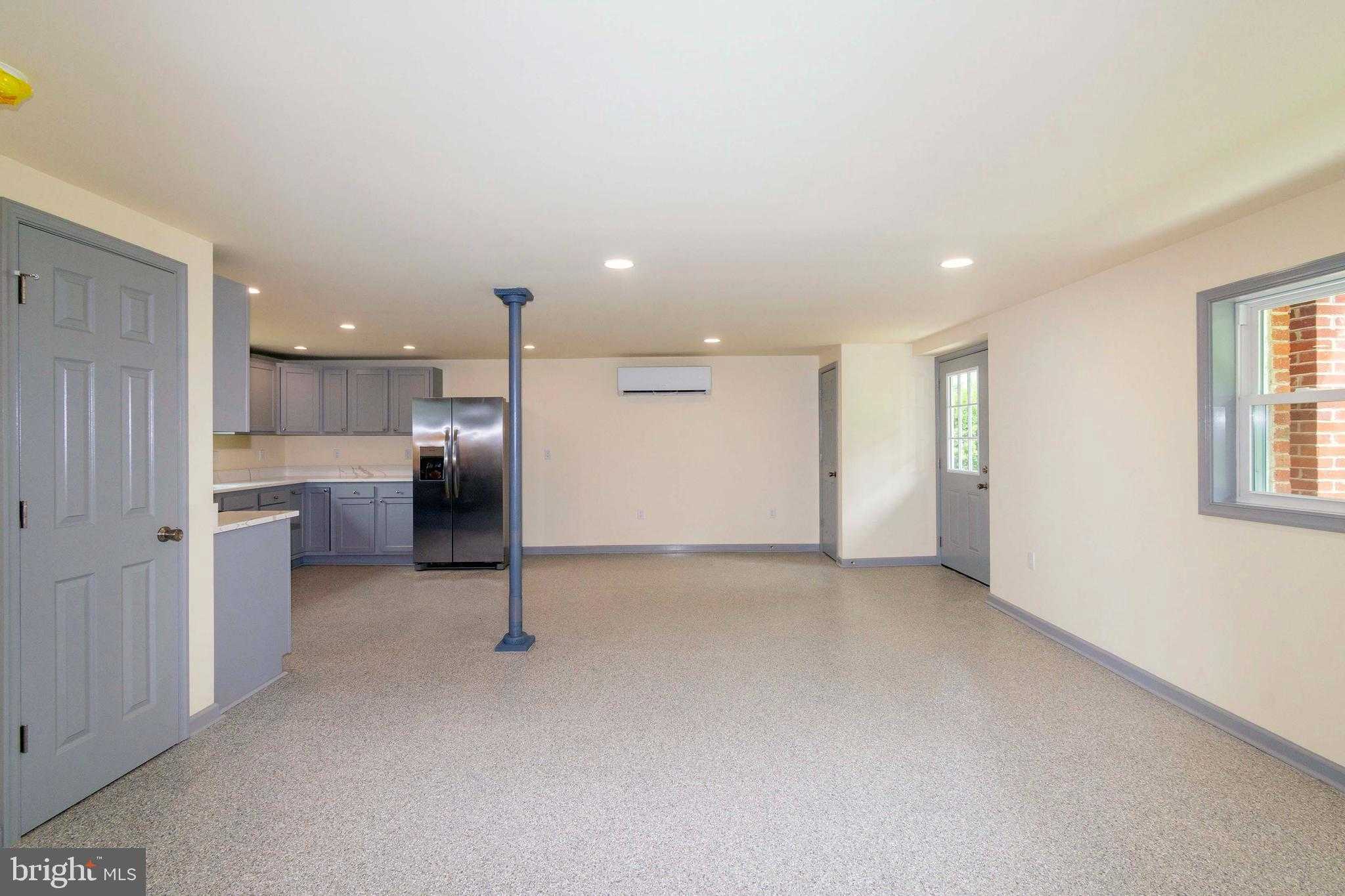 20738 Monrovia Rd photo 7