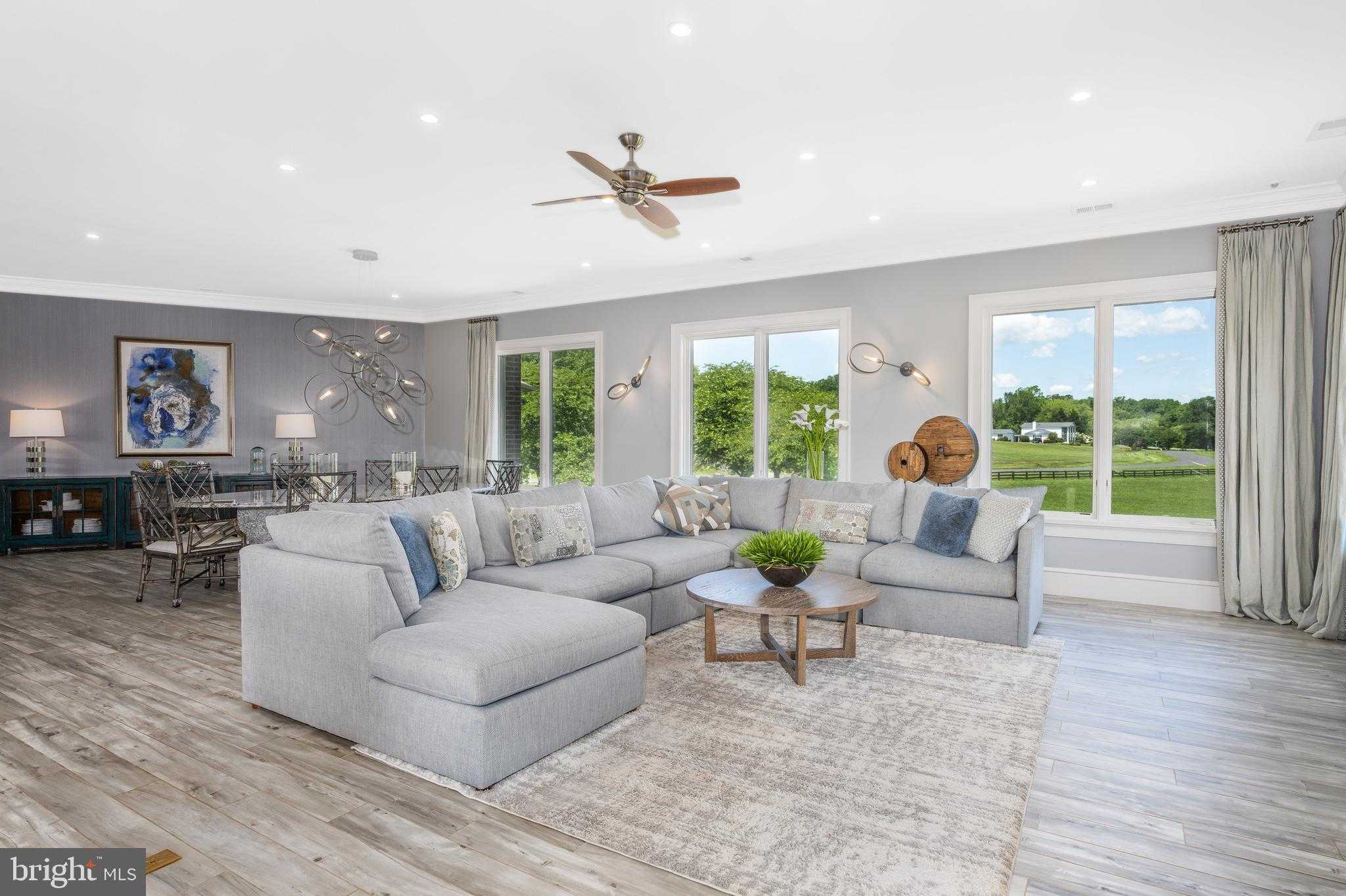 6975 Kim Ln photo 16