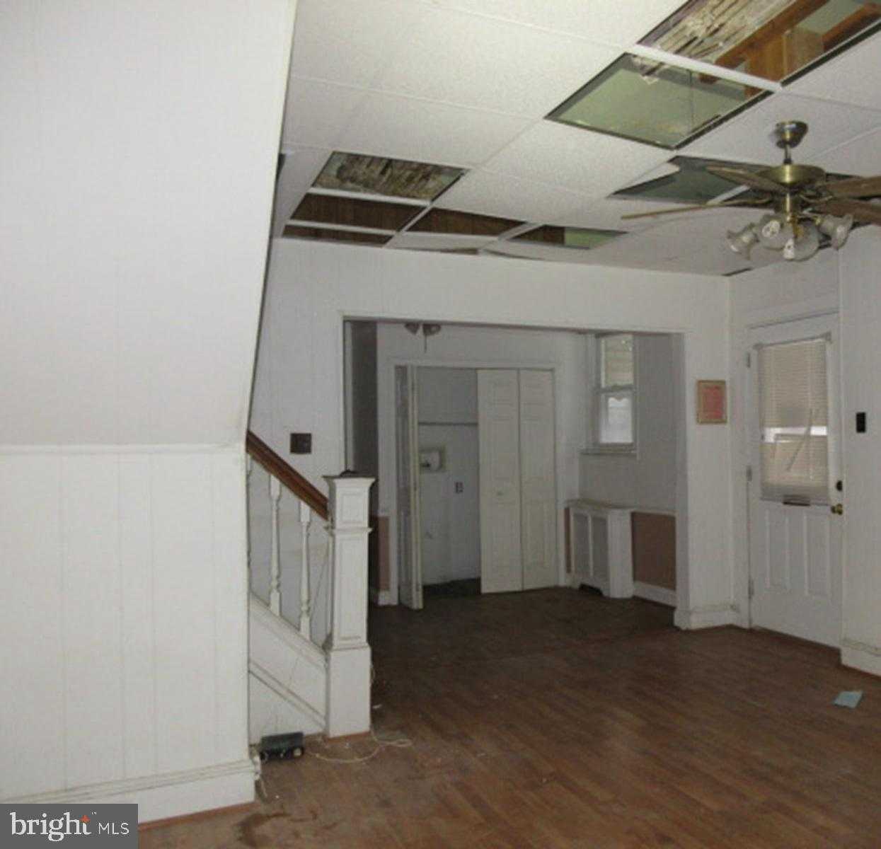 101 N 61st St photo 9