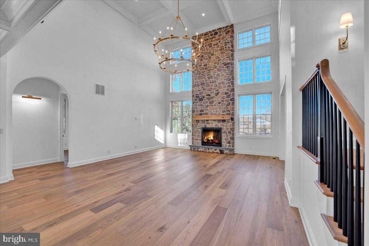 457 Brownsburg Rd photo 18