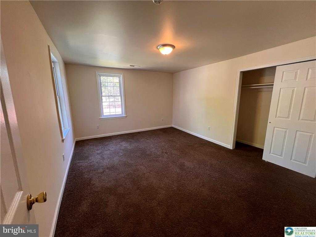 10425 Old 22 photo 4