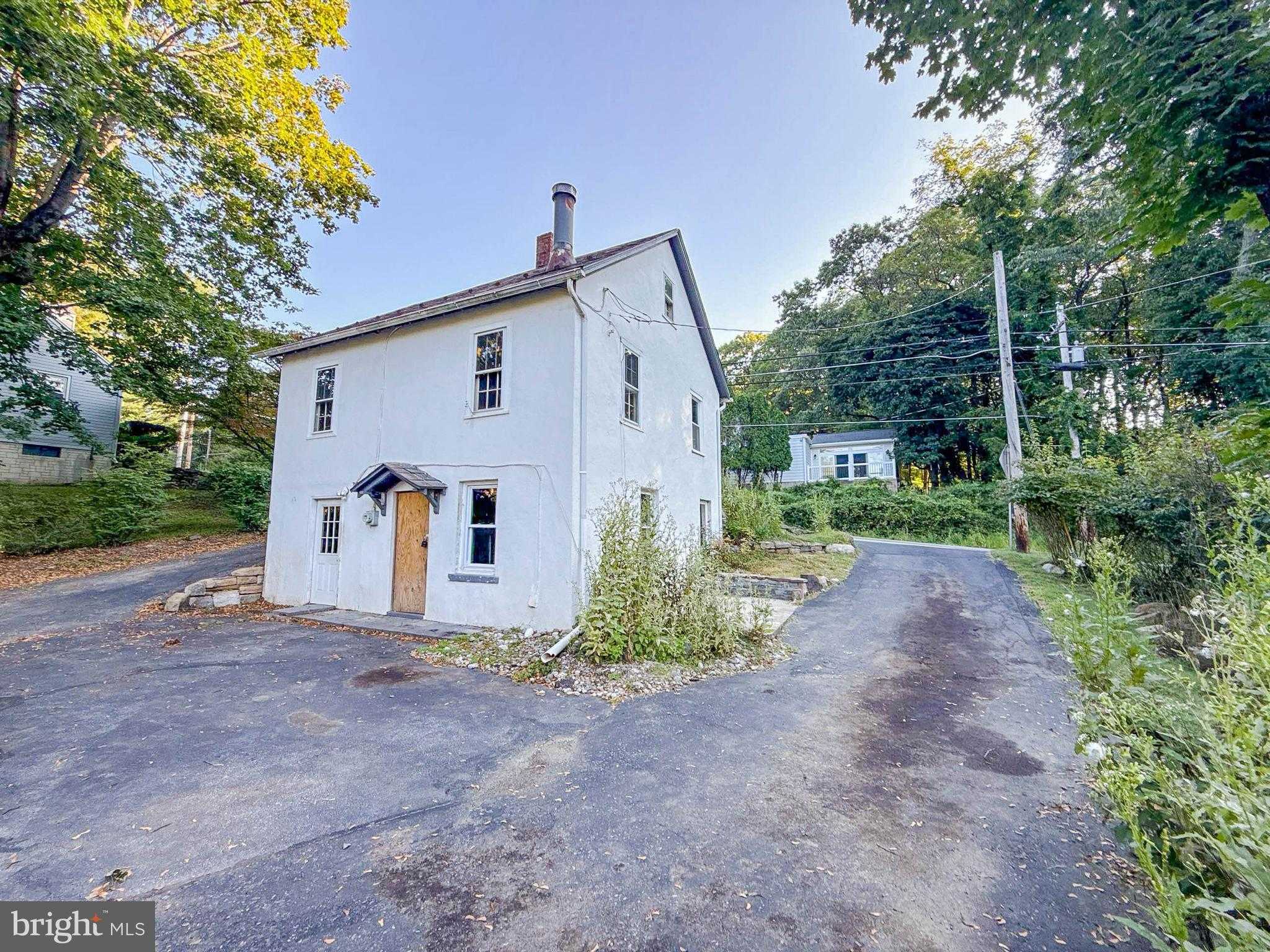 3112 Honeysuckle Rd photo 31