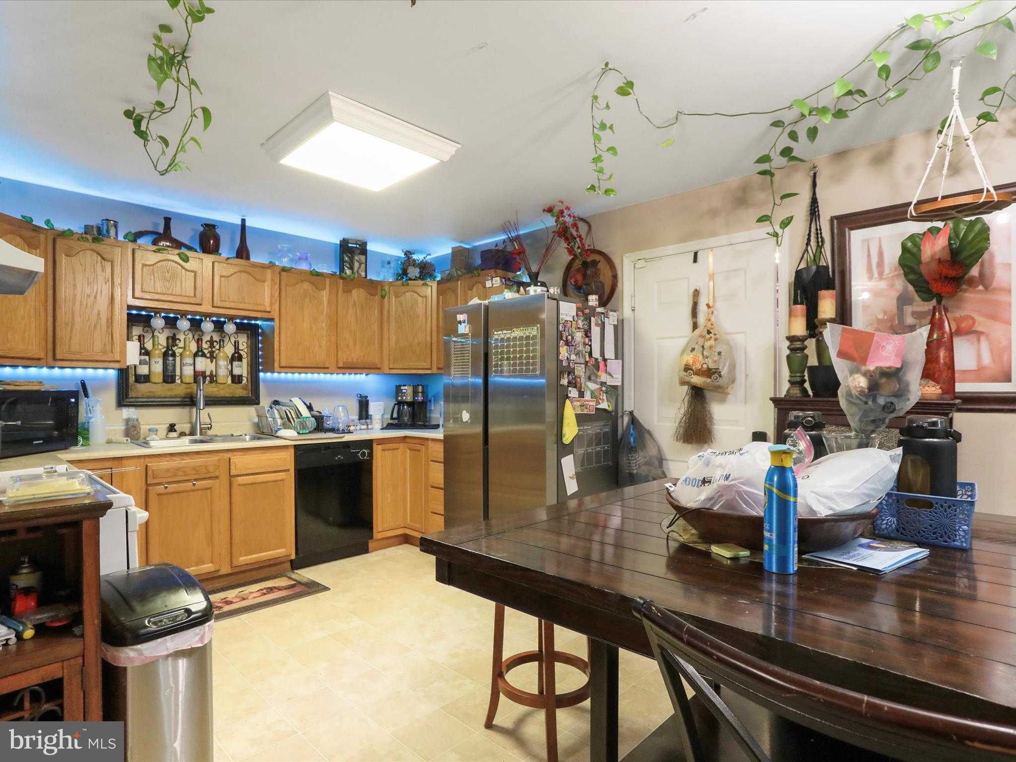 15 Galbus Ct photo 8