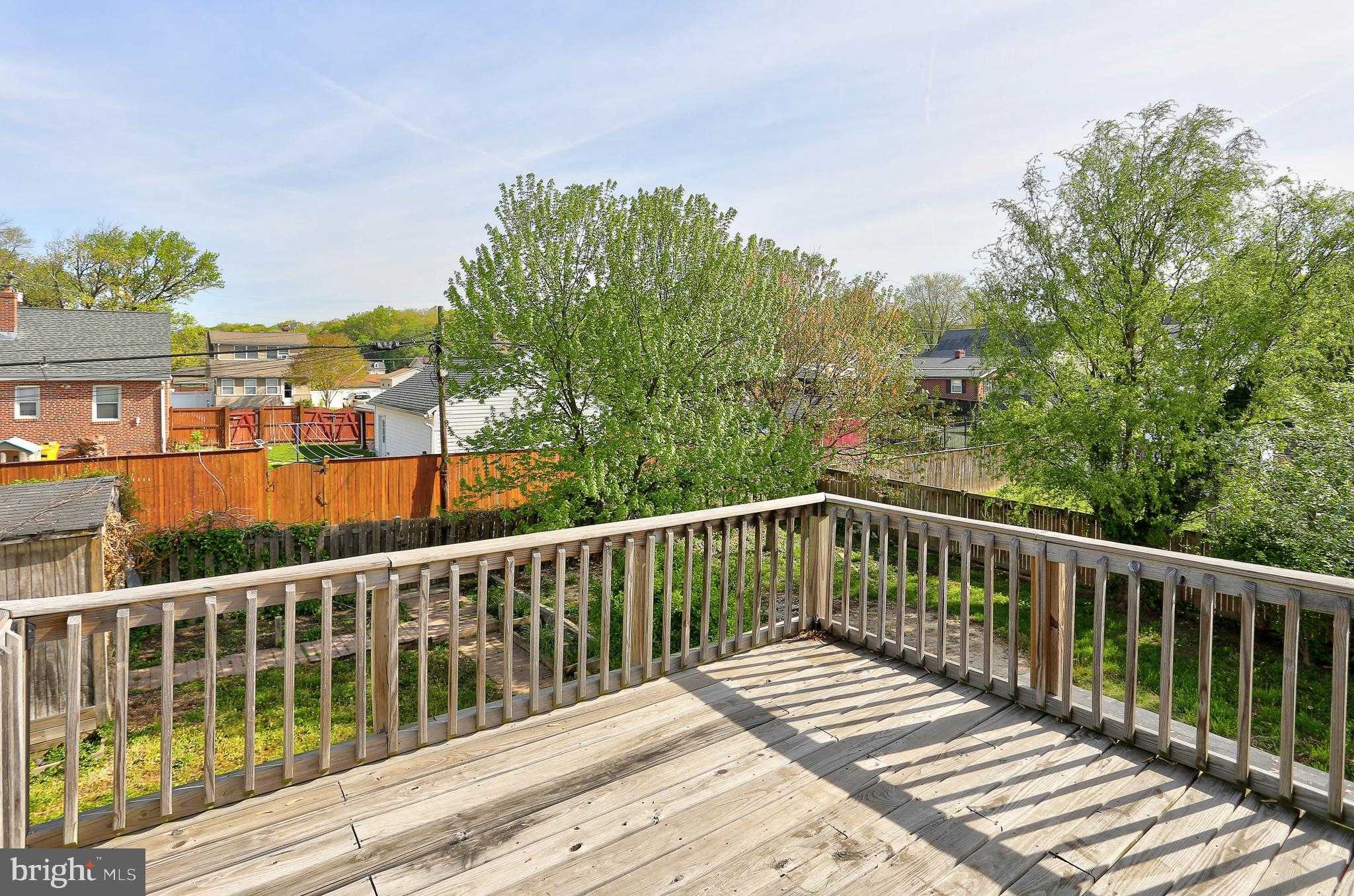 216 Clyde Ave photo 49