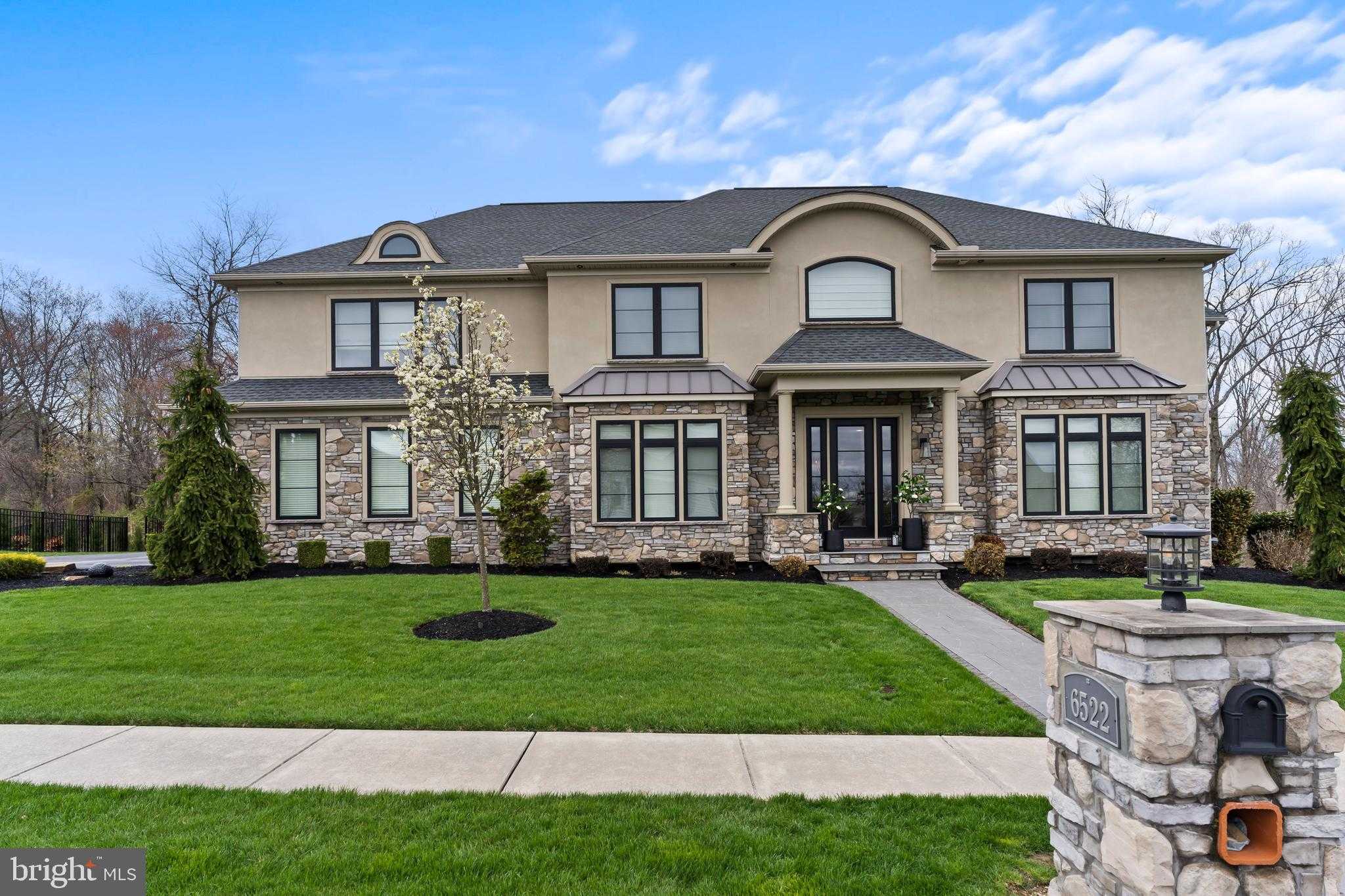 6522 Plowman Rdg, Harrisburg