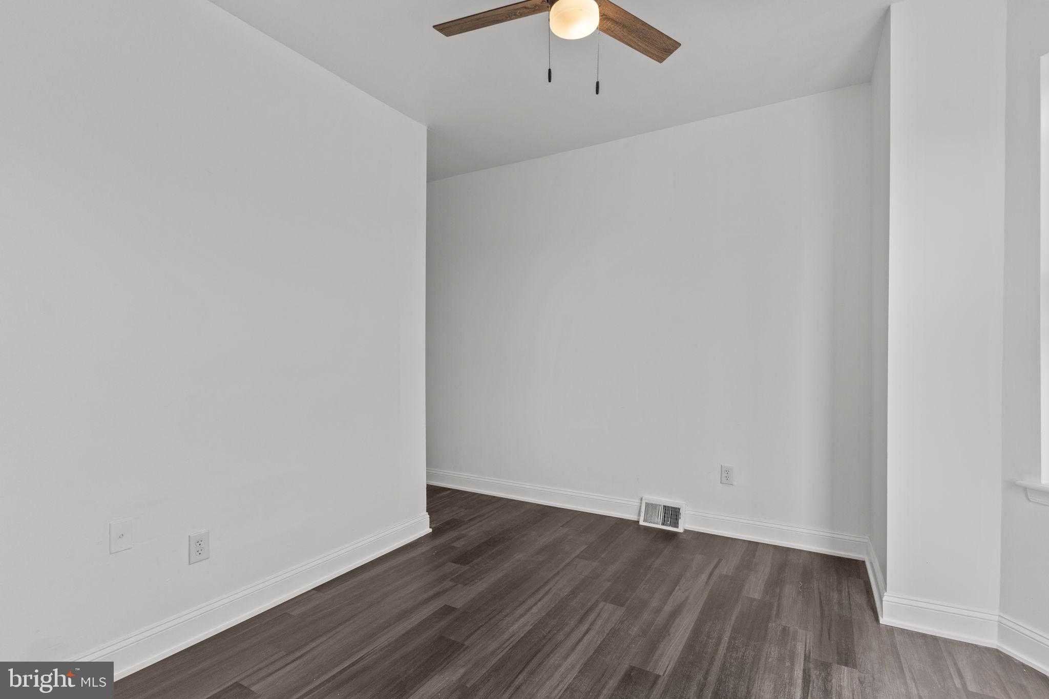 1666 S 54th St photo 22