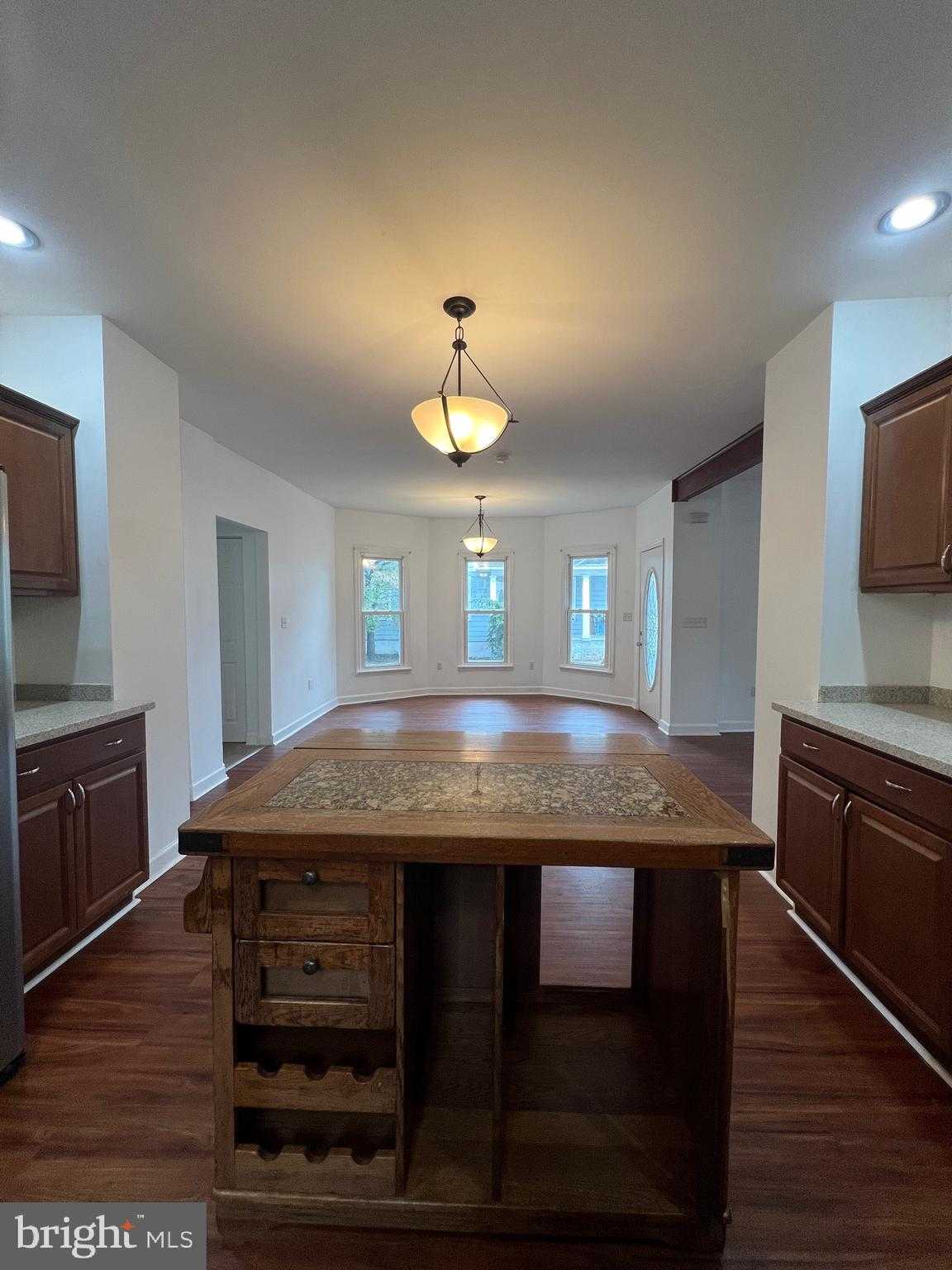 100 E Pine St photo 5